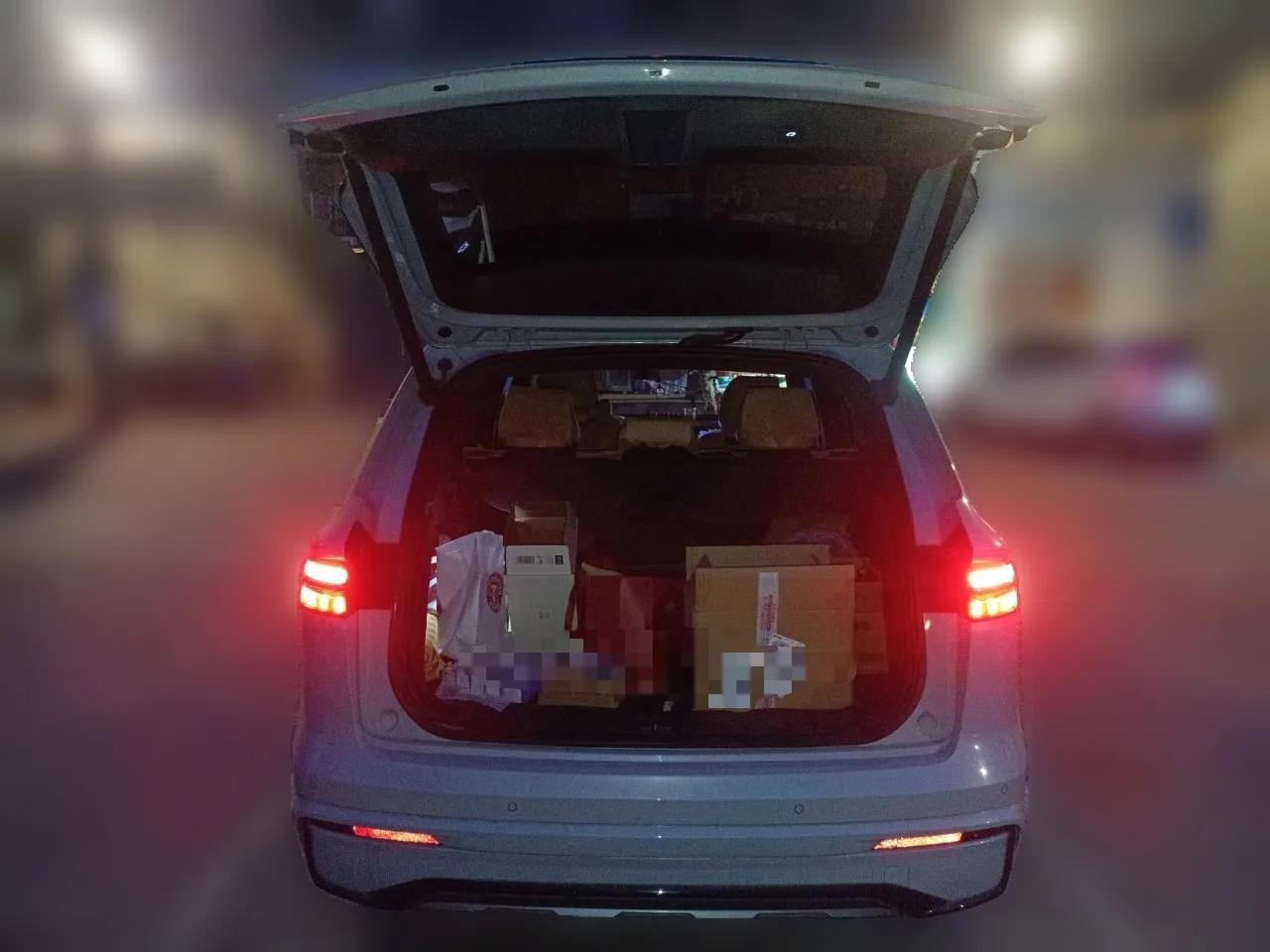 Geely Auto Monjaro L Extended Range Electric Version 2022 1.5T DHT Range-Extending Electric Supreme Edition — миниатюра 20