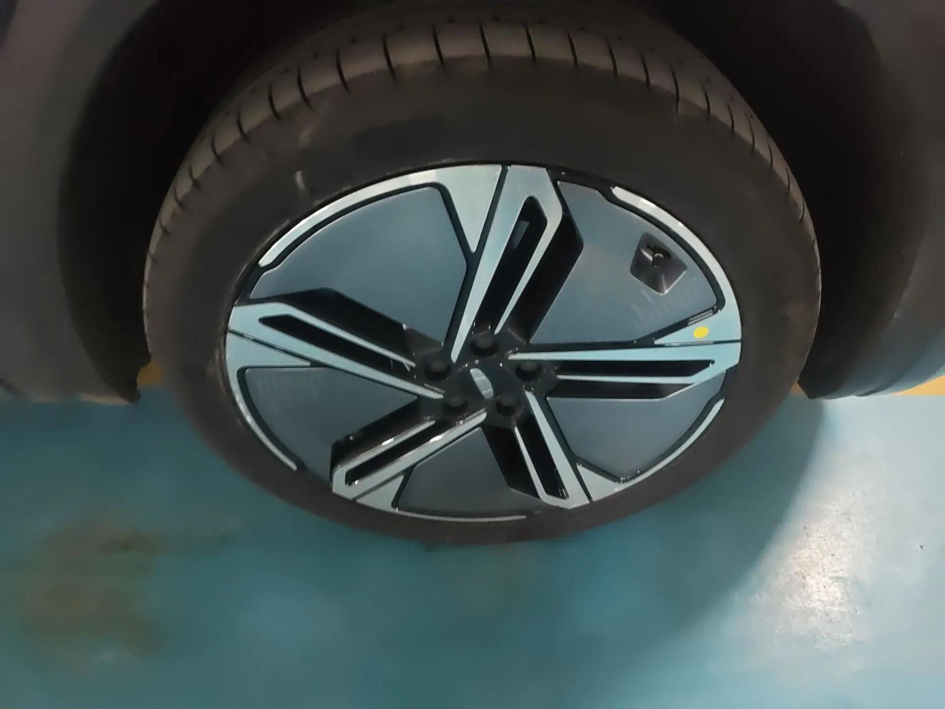 Geely Auto Monjaro L Extended Range Electric Version 2022 1.5T DHT Range-Extending Electric Flagship Edition — миниатюра 8