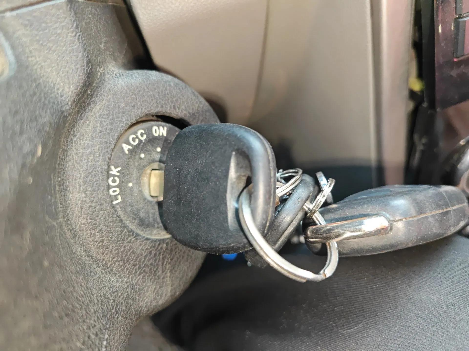 Geely Auto SC3 2012 1.3L Base Version — миниатюра 9