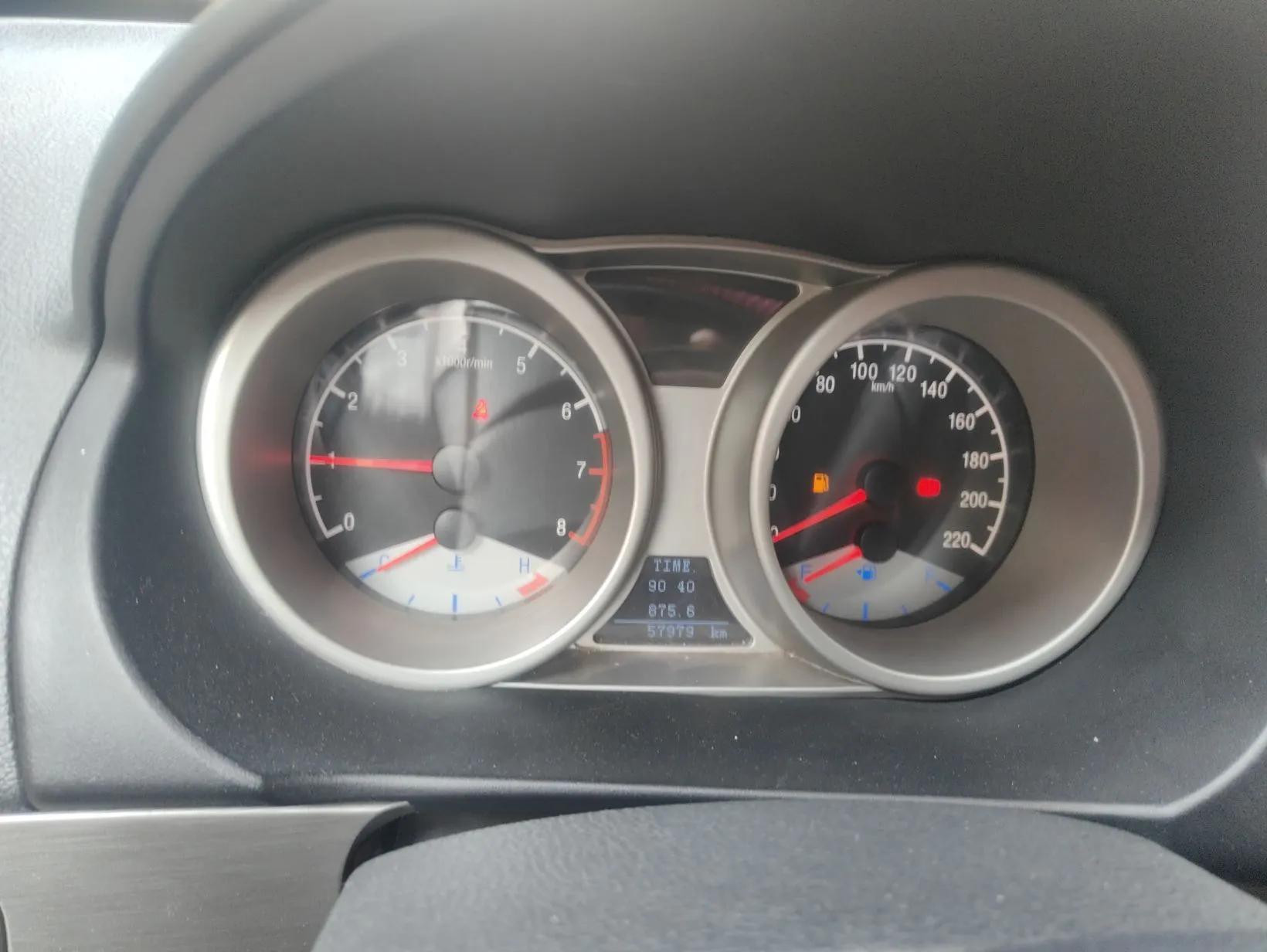 Geely Auto SX7 2013 2.0L Manual Elite Edition — миниатюра 15