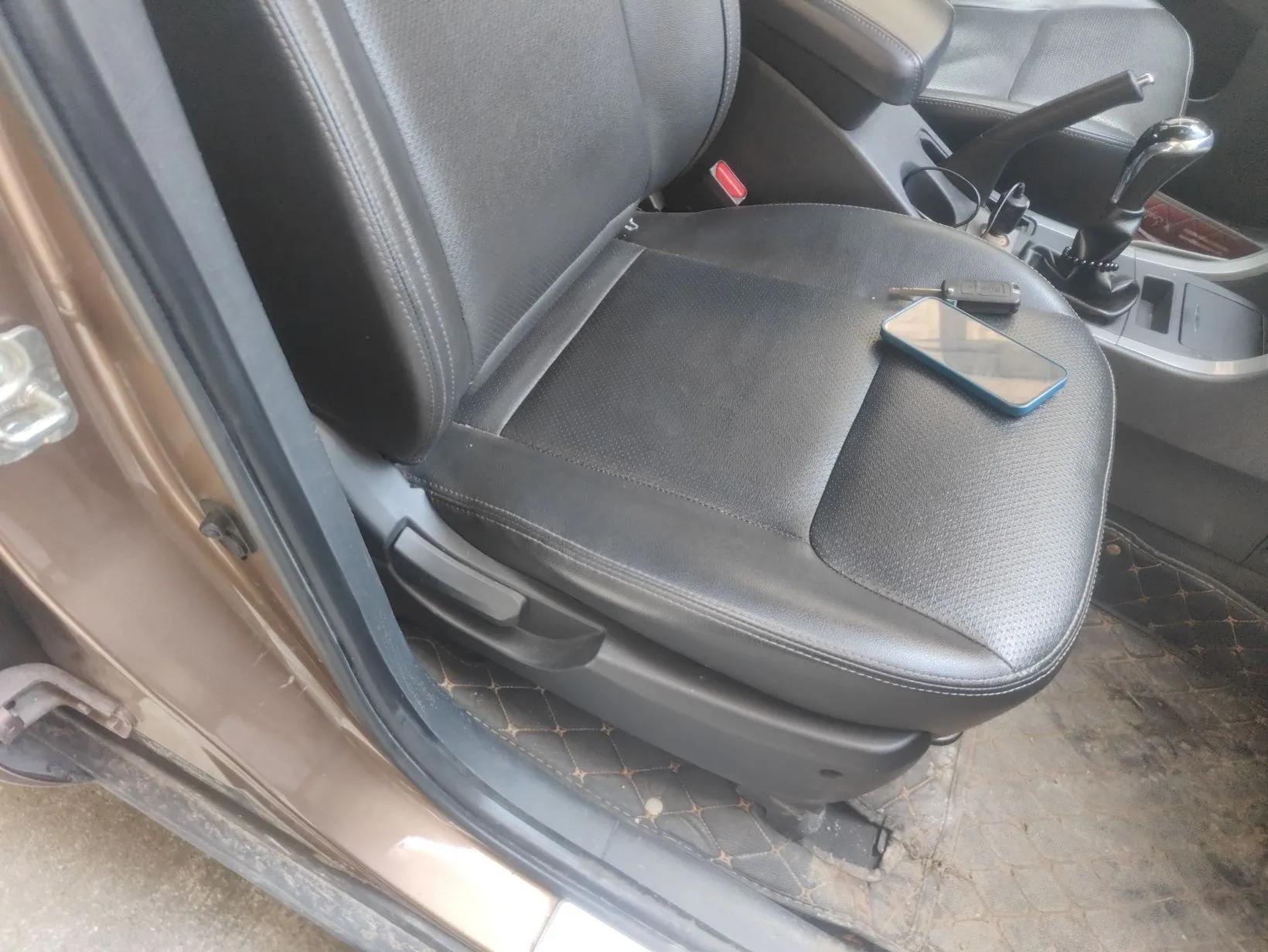 Geely Auto SX7 2013 2.0L Manual Elite Edition — миниатюра 23