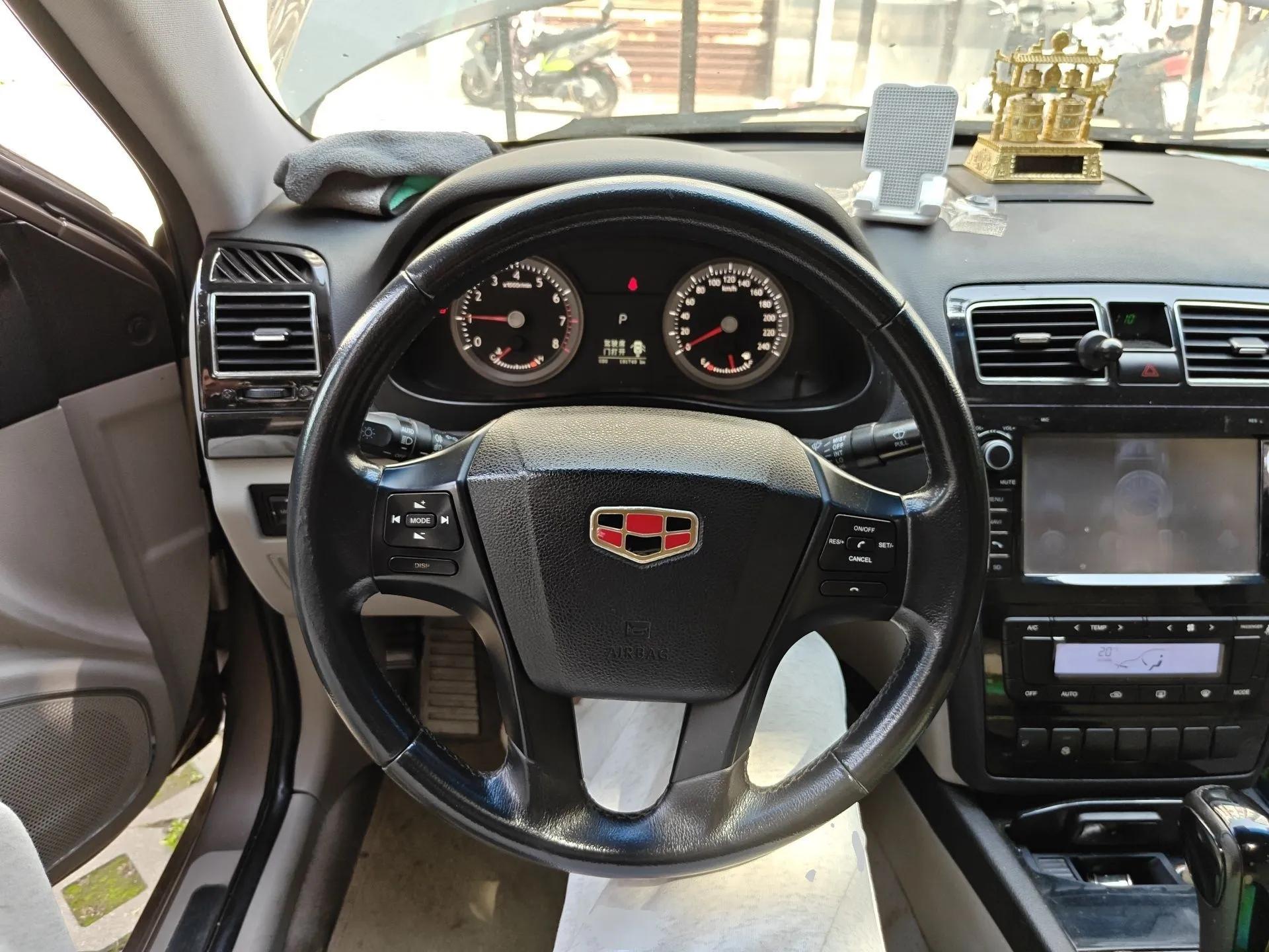 Geely Auto EC8 2013 2.0L Automatic Prestige Edition — миниатюра 11