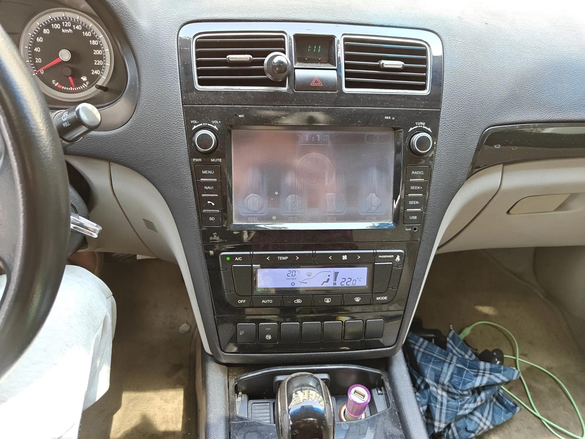 Geely Auto EC8 2013 2.0L Automatic Prestige Edition — миниатюра 14