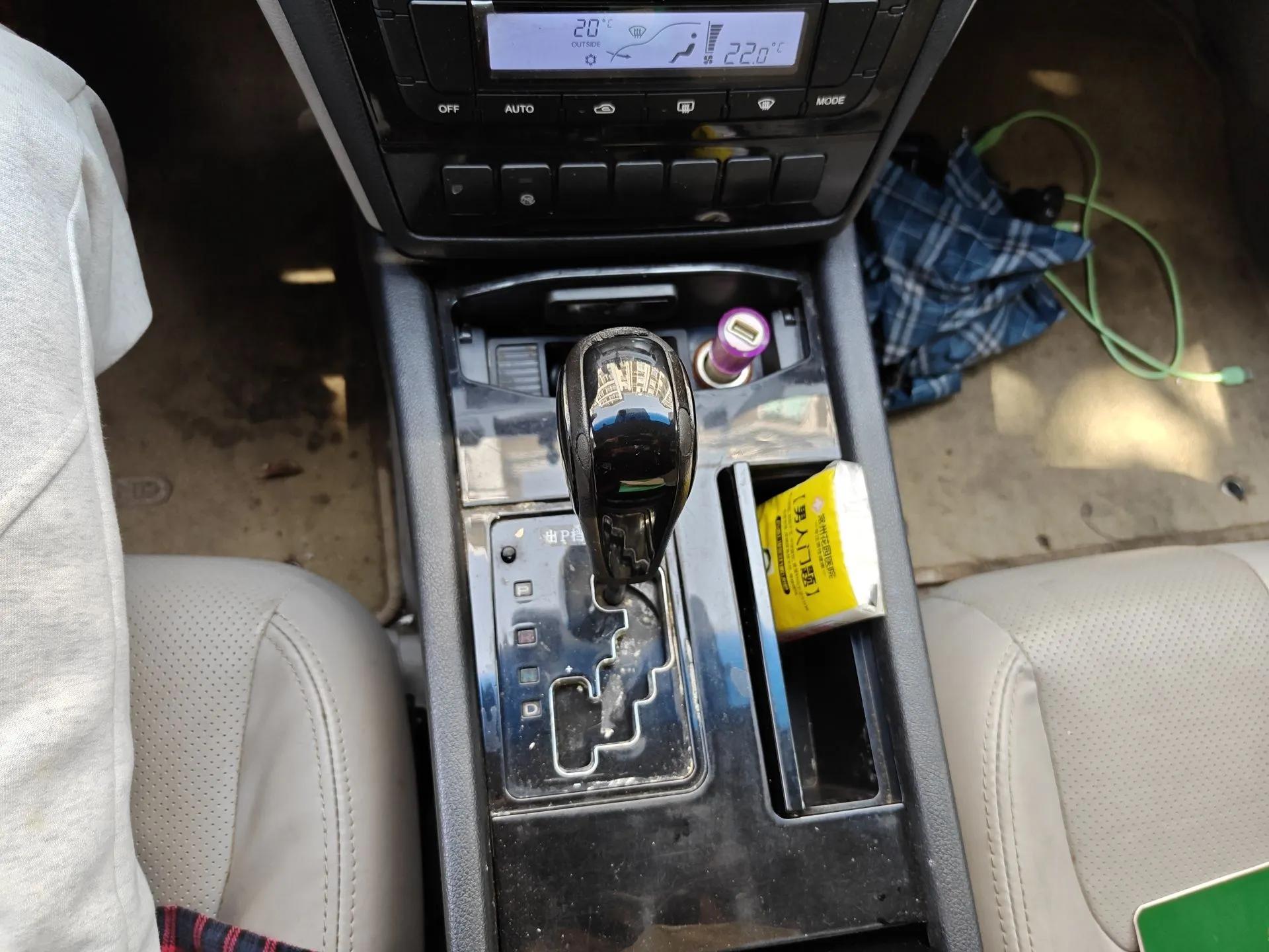 Geely Auto EC8 2013 2.0L Automatic Prestige Edition — миниатюра 15