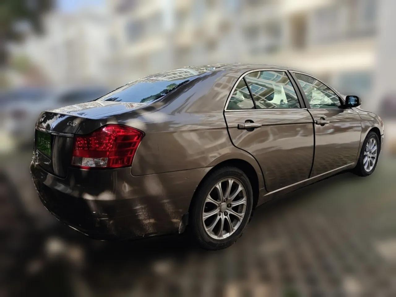 Geely Auto EC8 2013 2.0L Automatic Prestige Edition — миниатюра 6