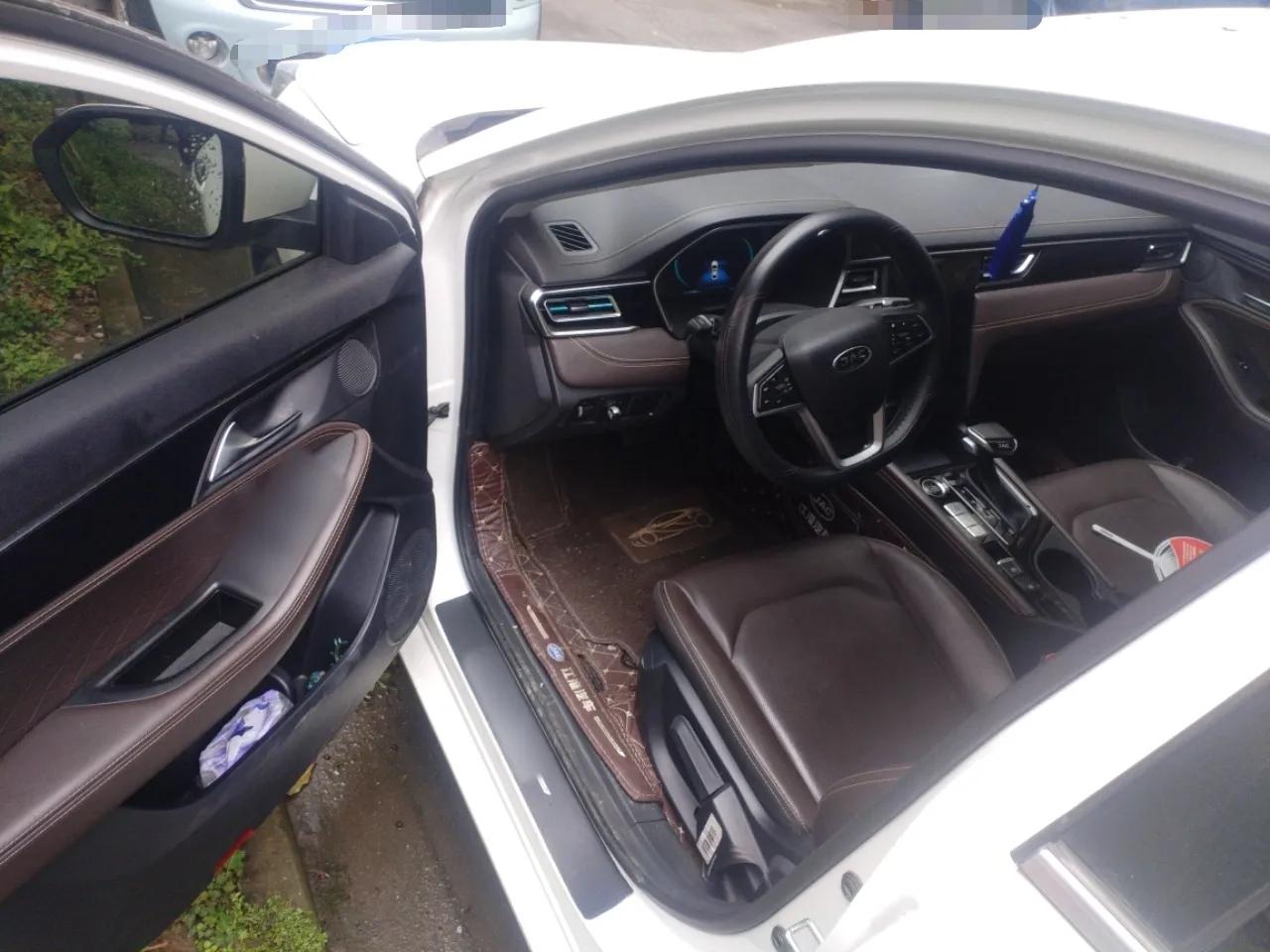 JAC Group J7 2020 1.5T CVT Superior Trim — миниатюра 17