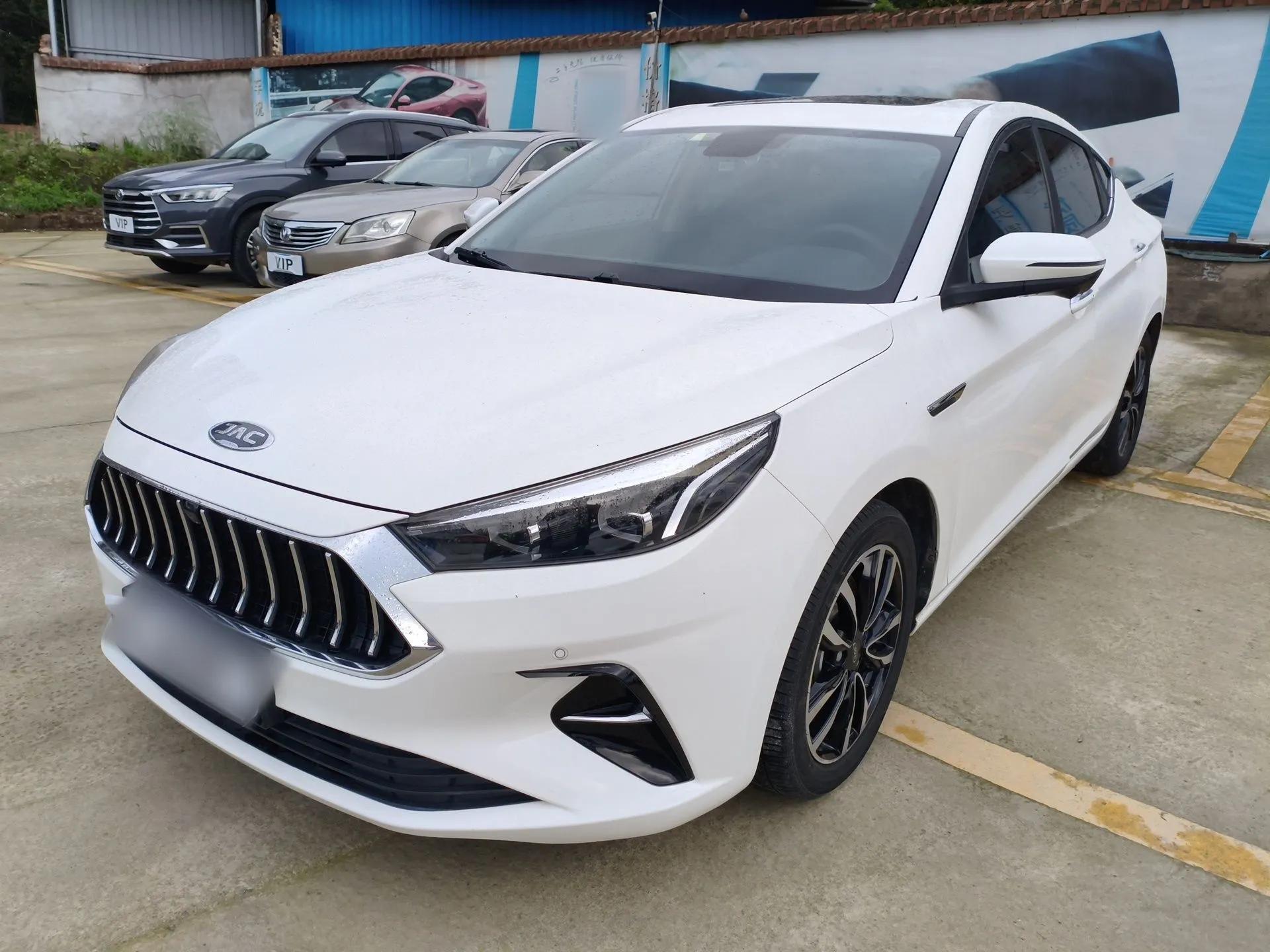JAC Group J7 2020 1.5T CVT Dream Edition — миниатюра 1