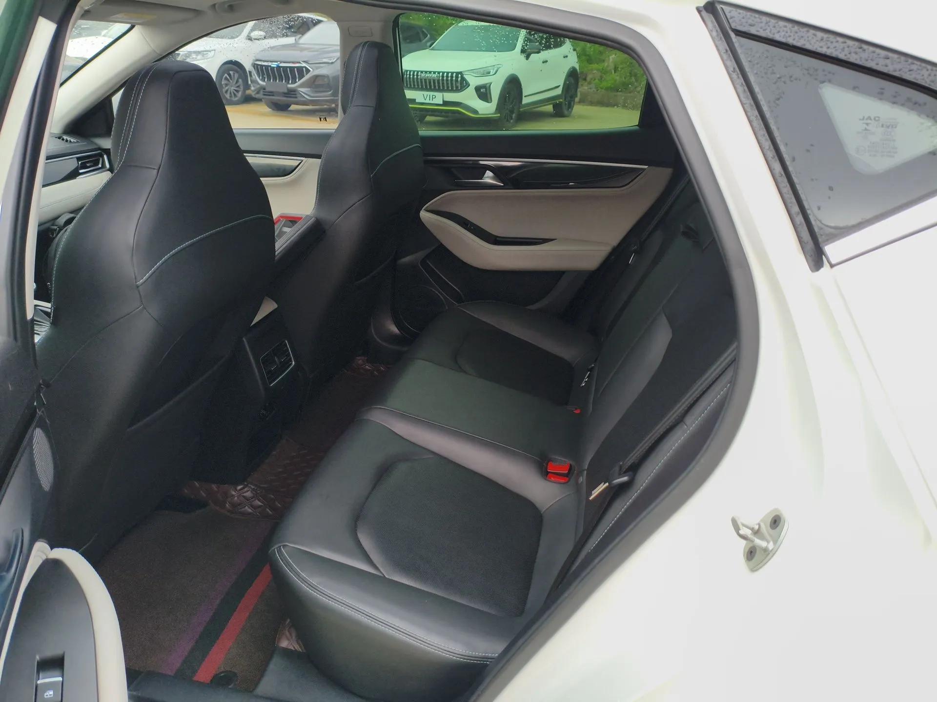 JAC Group J7 2020 1.5T CVT Dream Edition — миниатюра 19