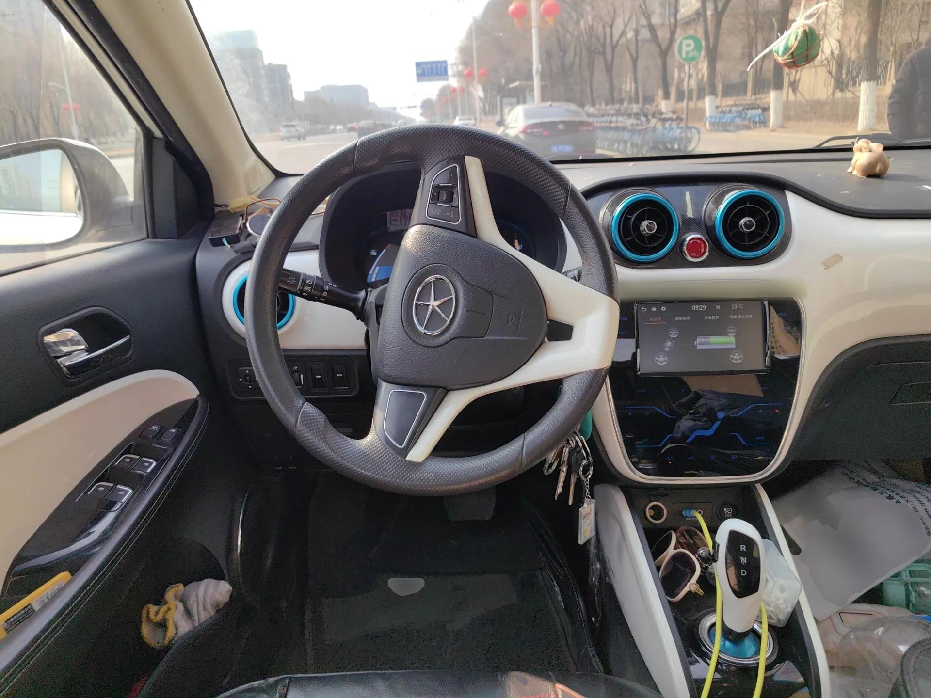 JAC Group iEV 2015 iEV5 — миниатюра 11