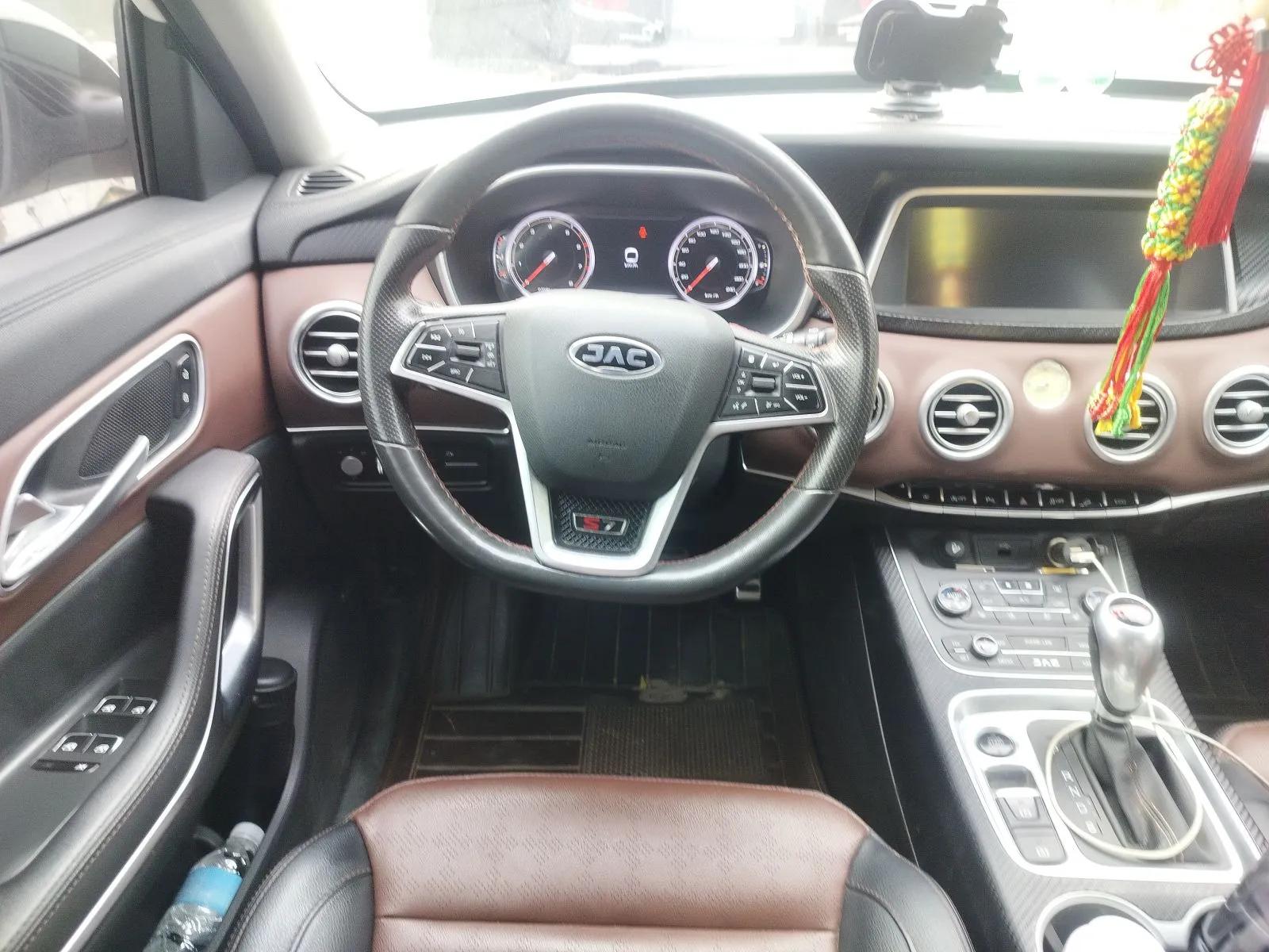 JAC Group Refine S7 2017 2.0T Automatic Luxury Smart Version — миниатюра 11