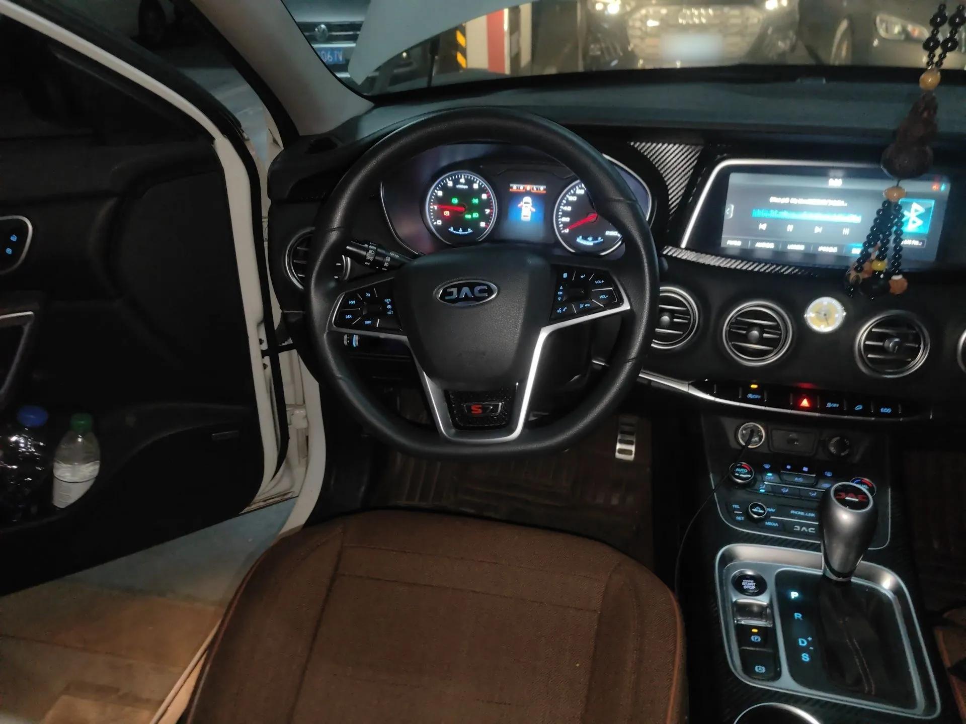 JAC Group Refine S7 2018 Sport Edition 1.5T Automatic Comfort Model 5 Seats — миниатюра 11