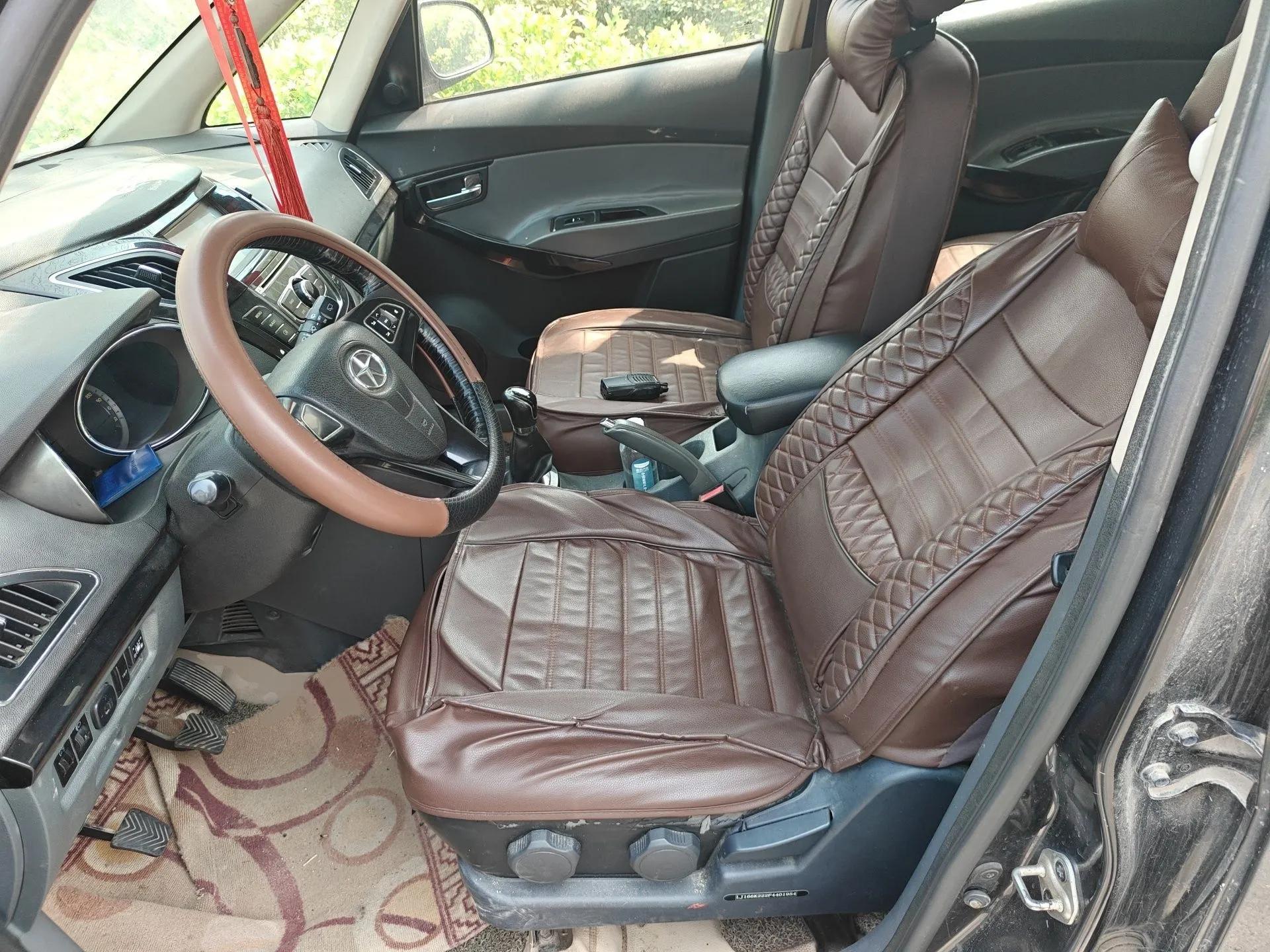 JAC Group Refine M2 2013 1.5L Manual Comfort 7-Seater — миниатюра 16