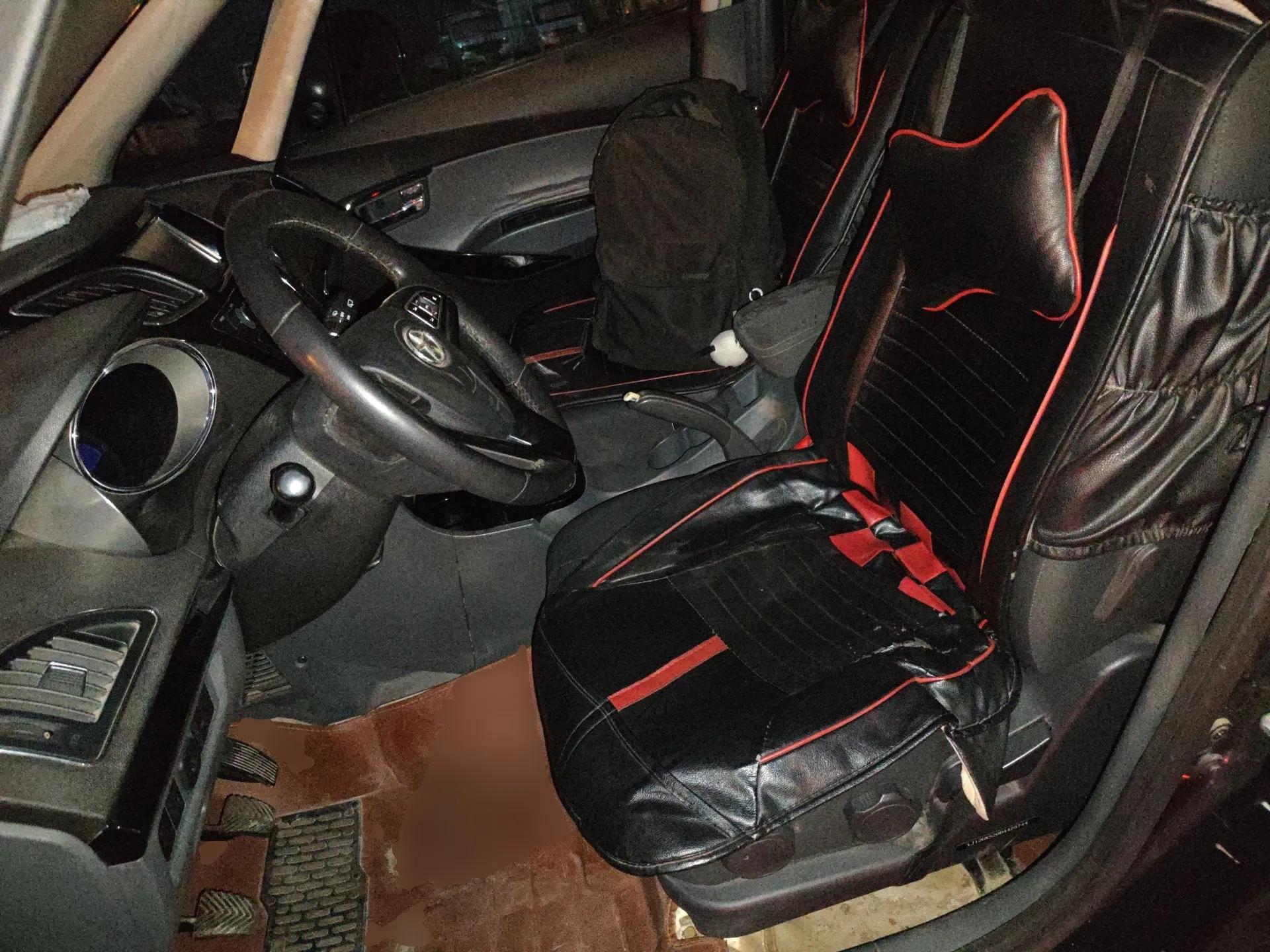 JAC Group Refine M2 2013 1.5L Manual Comfort Model 5 Seats — миниатюра 16