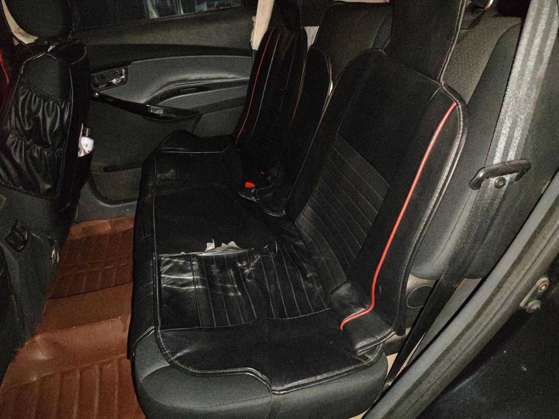 JAC Group Refine M2 2013 1.5L Manual Comfort Model 5 Seats — миниатюра 18