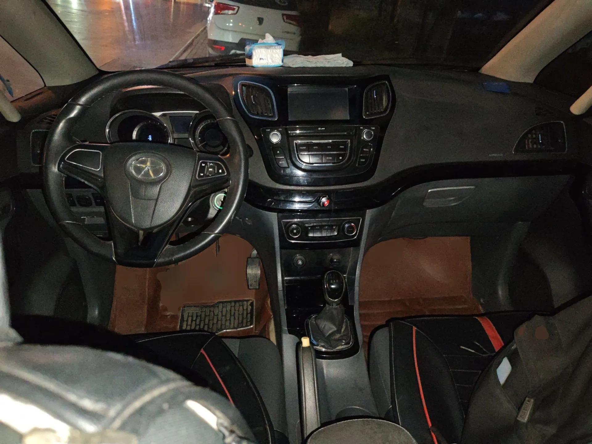JAC Group Refine M2 2013 1.5L Manual Comfort Model 5 Seats — миниатюра 10