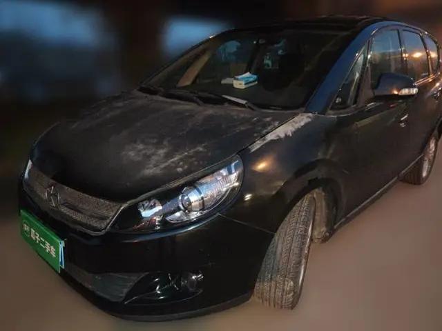 JAC Group Refine M2 2013 1.5L Manual Comfort Model 5 Seats