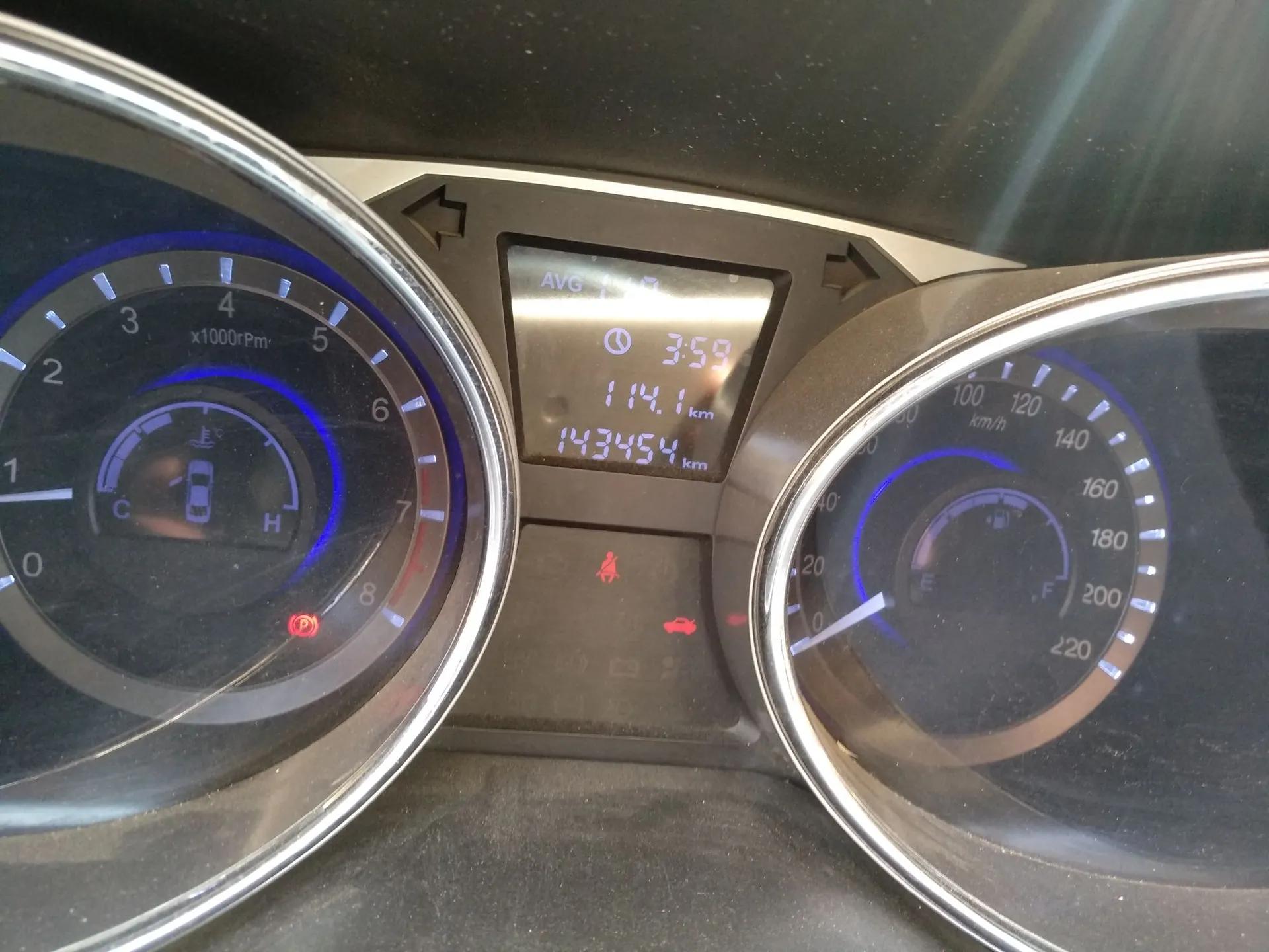 JAC Group Refine M2 2013 1.5L Manual Comfort Model 5 Seats — миниатюра 13