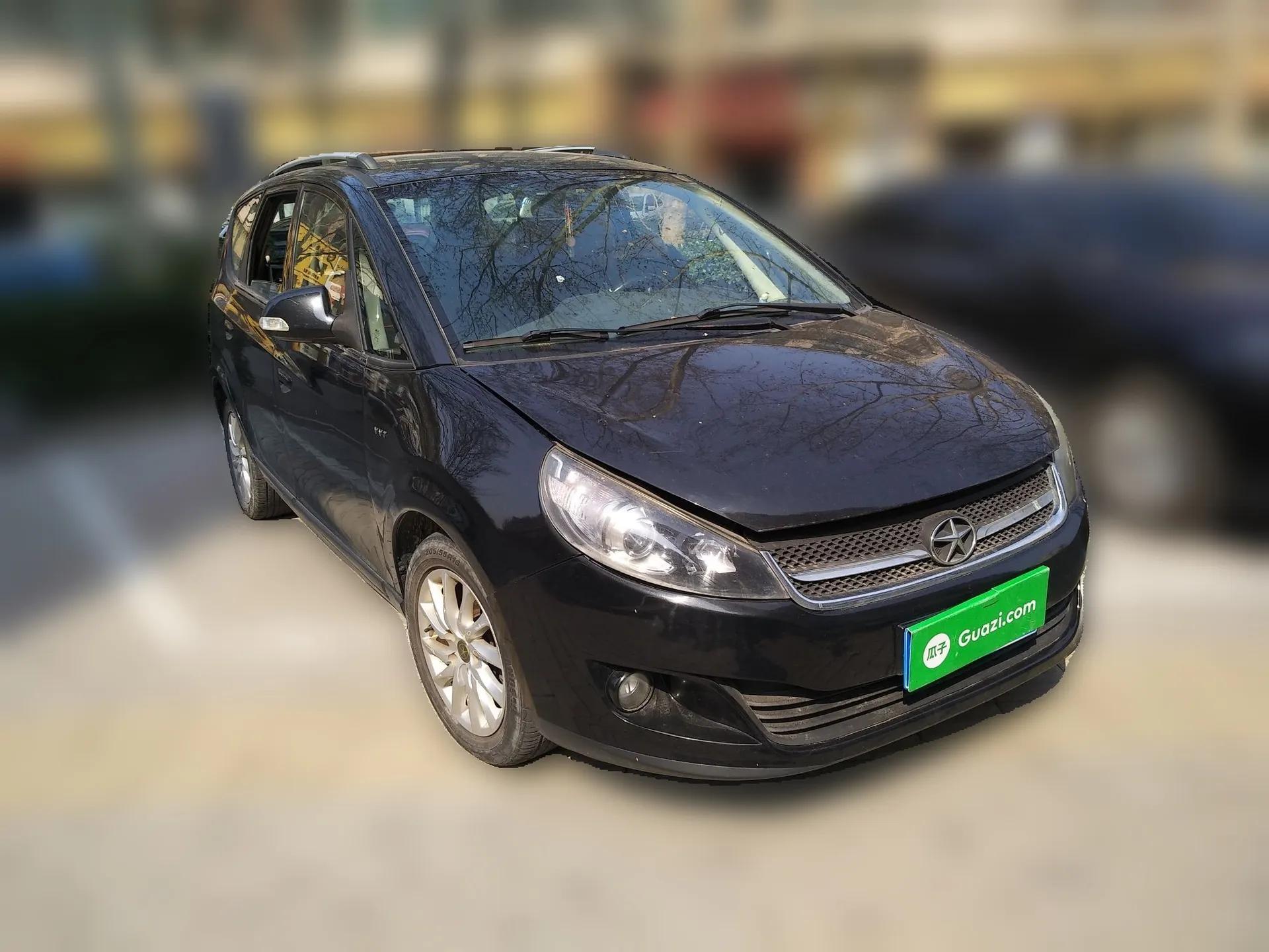 JAC Group Refine M2 2013 1.5L Manual Comfort Model 5 Seats — миниатюра 3