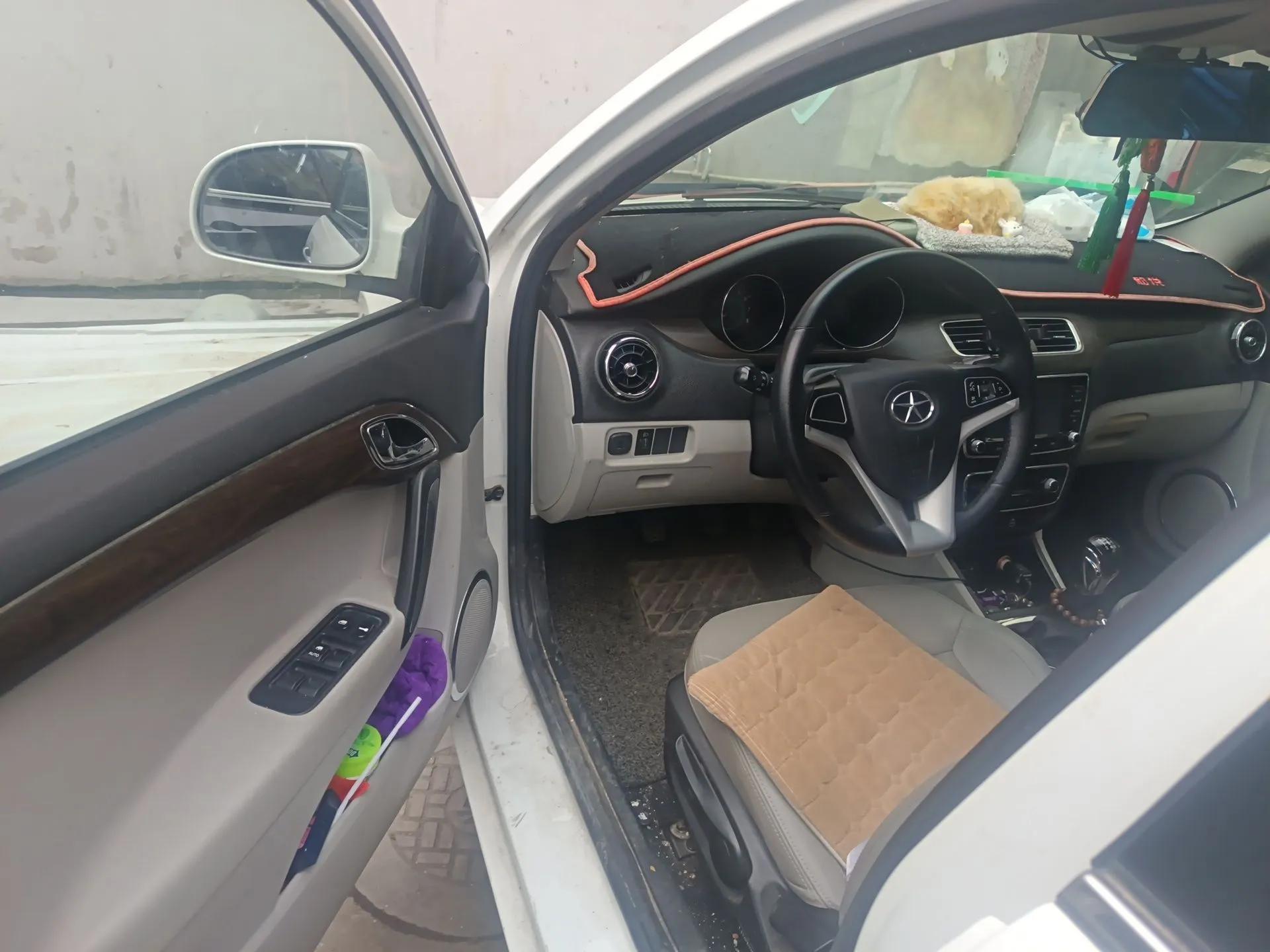 JAC Group Heyue 2014 1.5L Manual Luxury Version China IV Standard — миниатюра 17