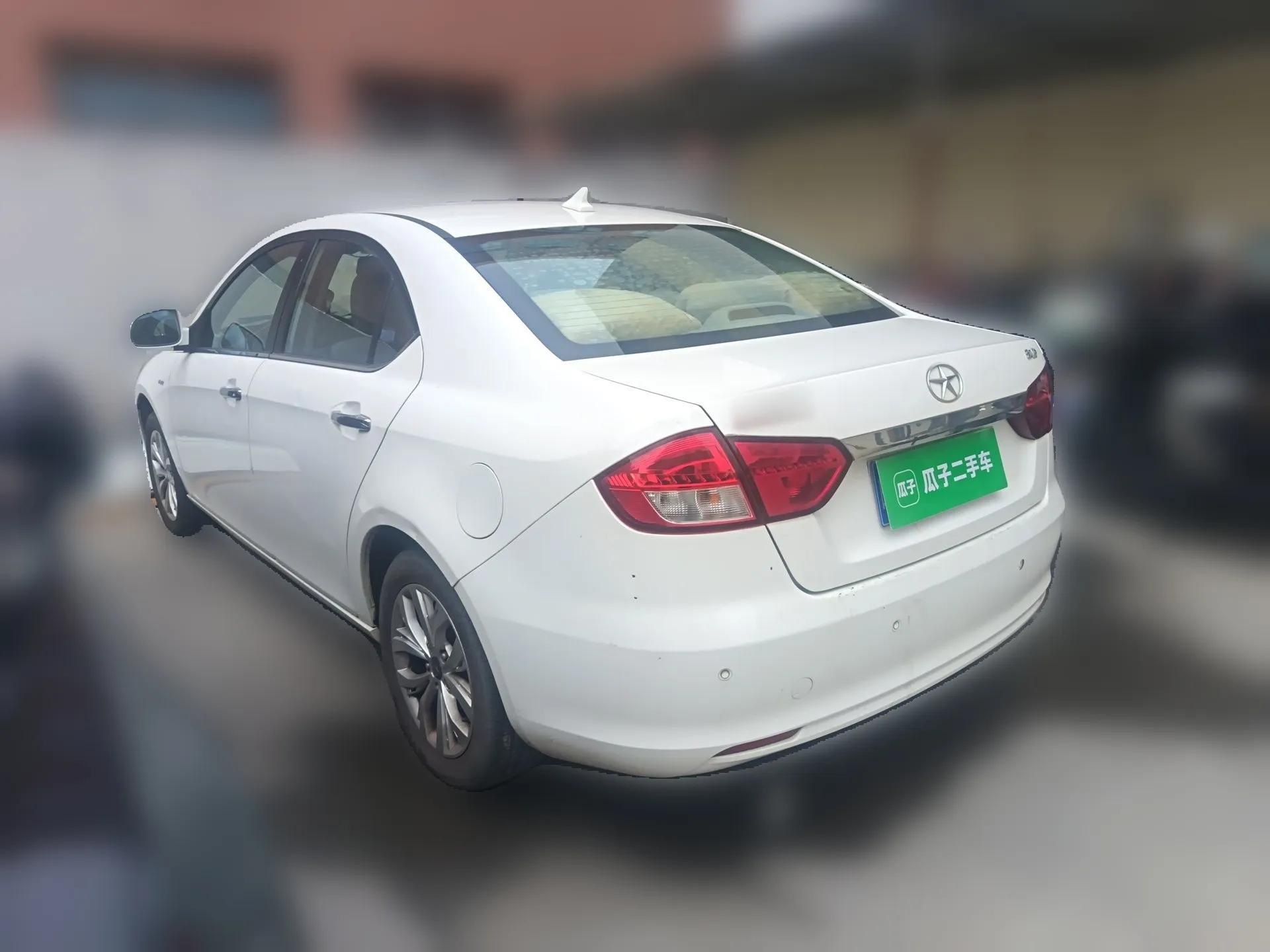 JAC Group Heyue 2014 1.5L Manual Luxury Version China IV Standard — миниатюра 4