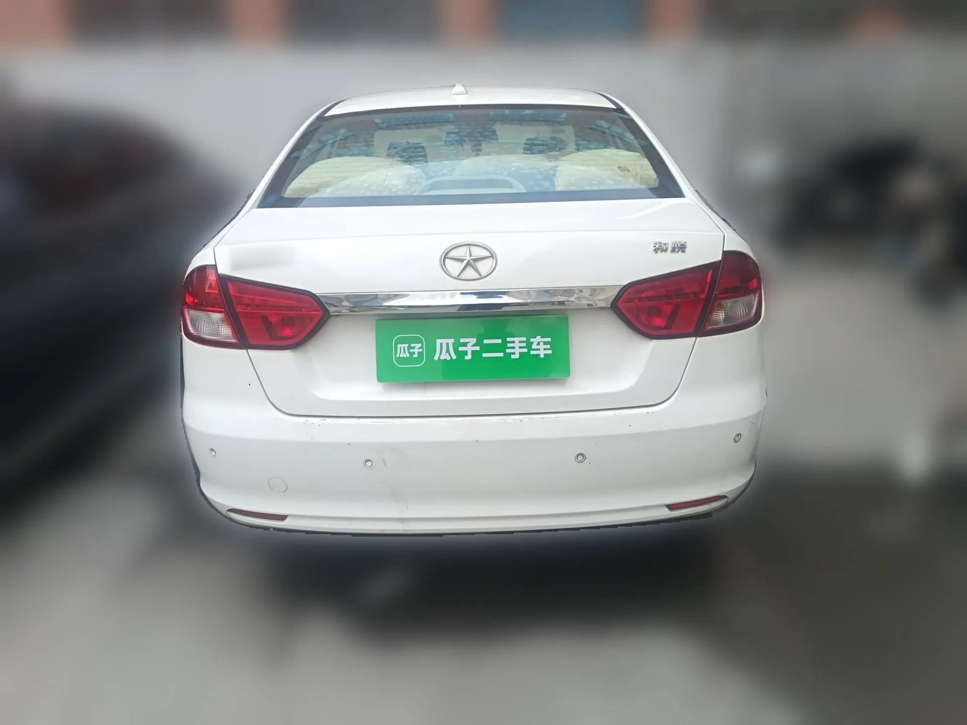 JAC Group Heyue 2014 1.5L Manual Luxury Version China IV Standard — миниатюра 5