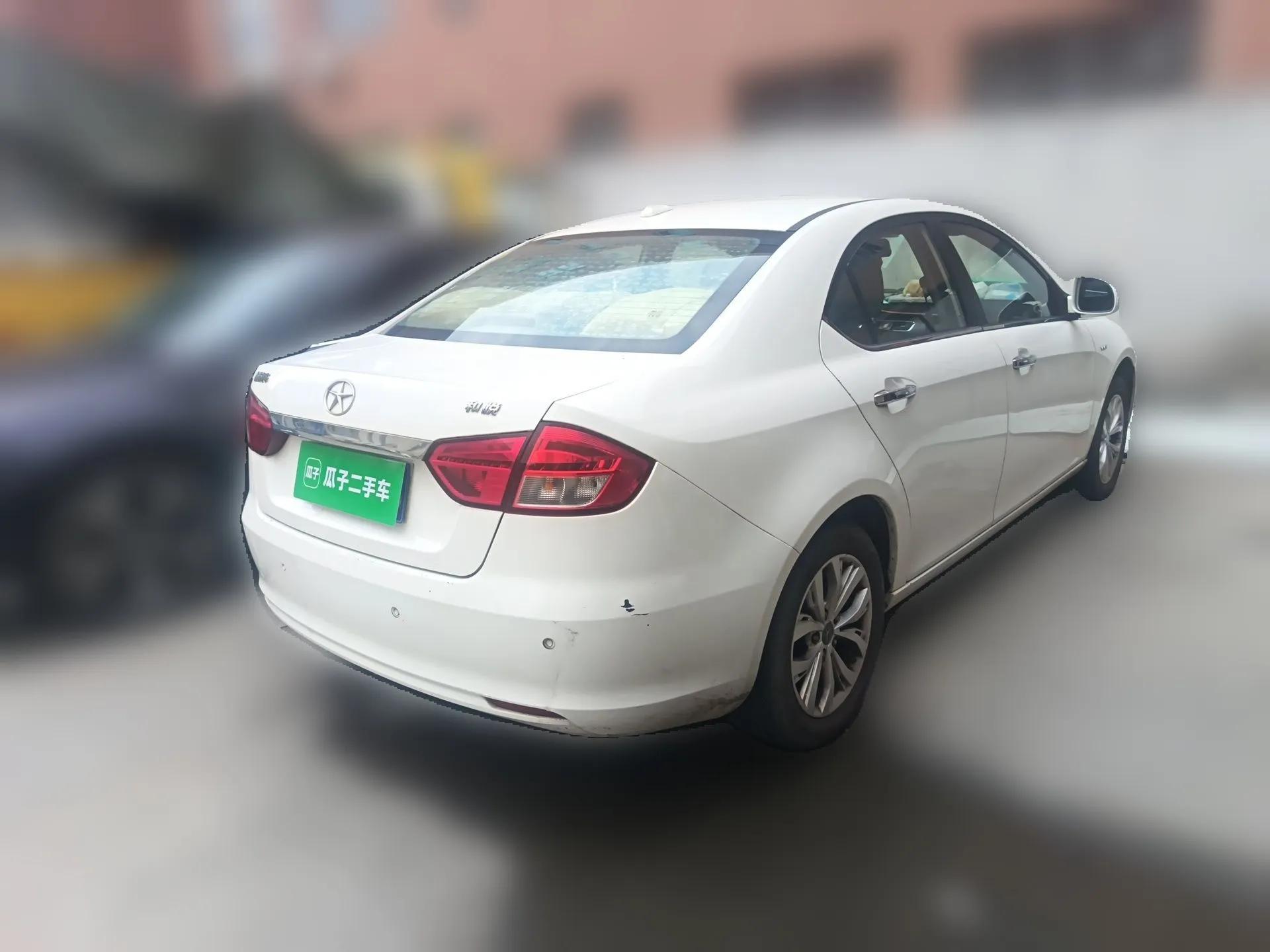 JAC Group Heyue 2014 1.5L Manual Luxury Version China IV Standard — миниатюра 6