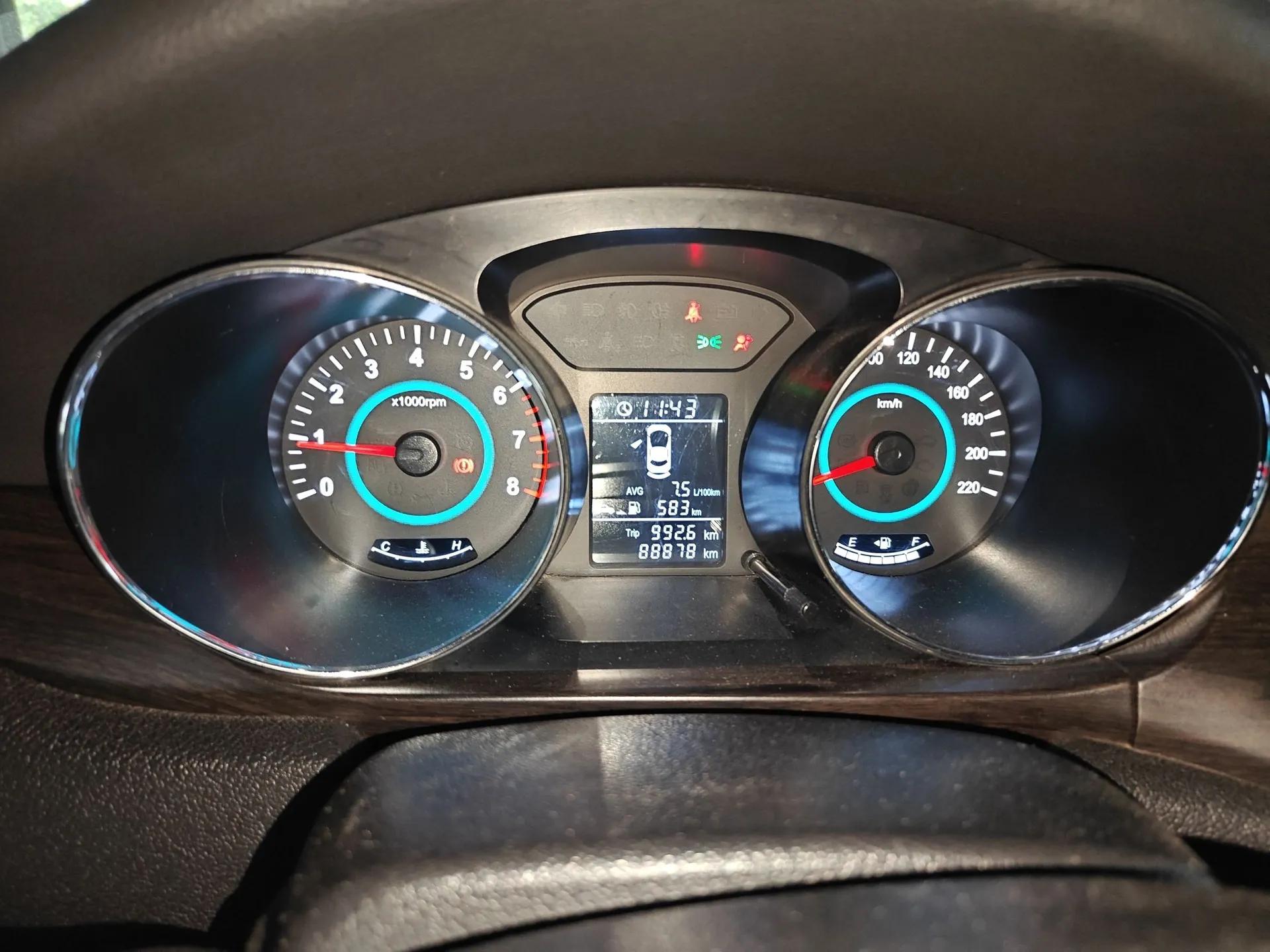 JAC Group Heyue 2014 1.5L Manual Comfort Model China IV Standard — миниатюра 12