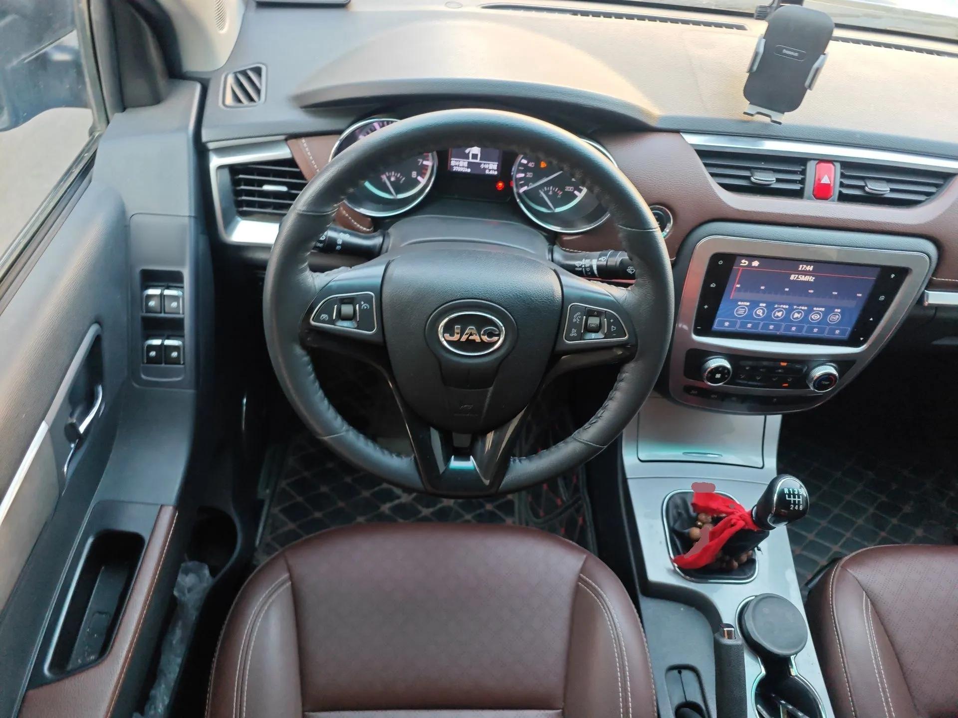 JAC Group T8 2019 2.0T Gasoline 4x4 Prestige Version Standard Double Cabin HFC4GA3-4D — миниатюра 11