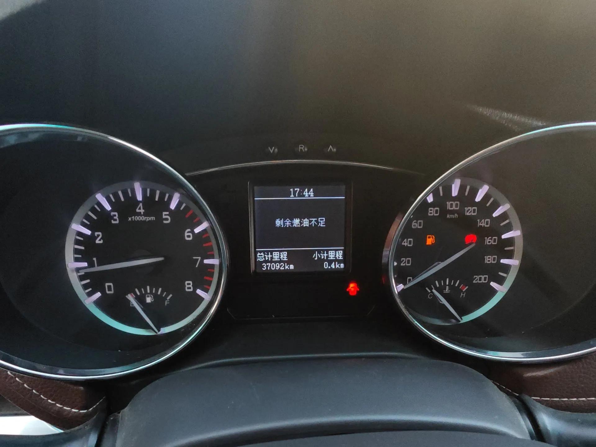 JAC Group T8 2019 2.0T Gasoline 4x4 Prestige Version Standard Double Cabin HFC4GA3-4D — миниатюра 12