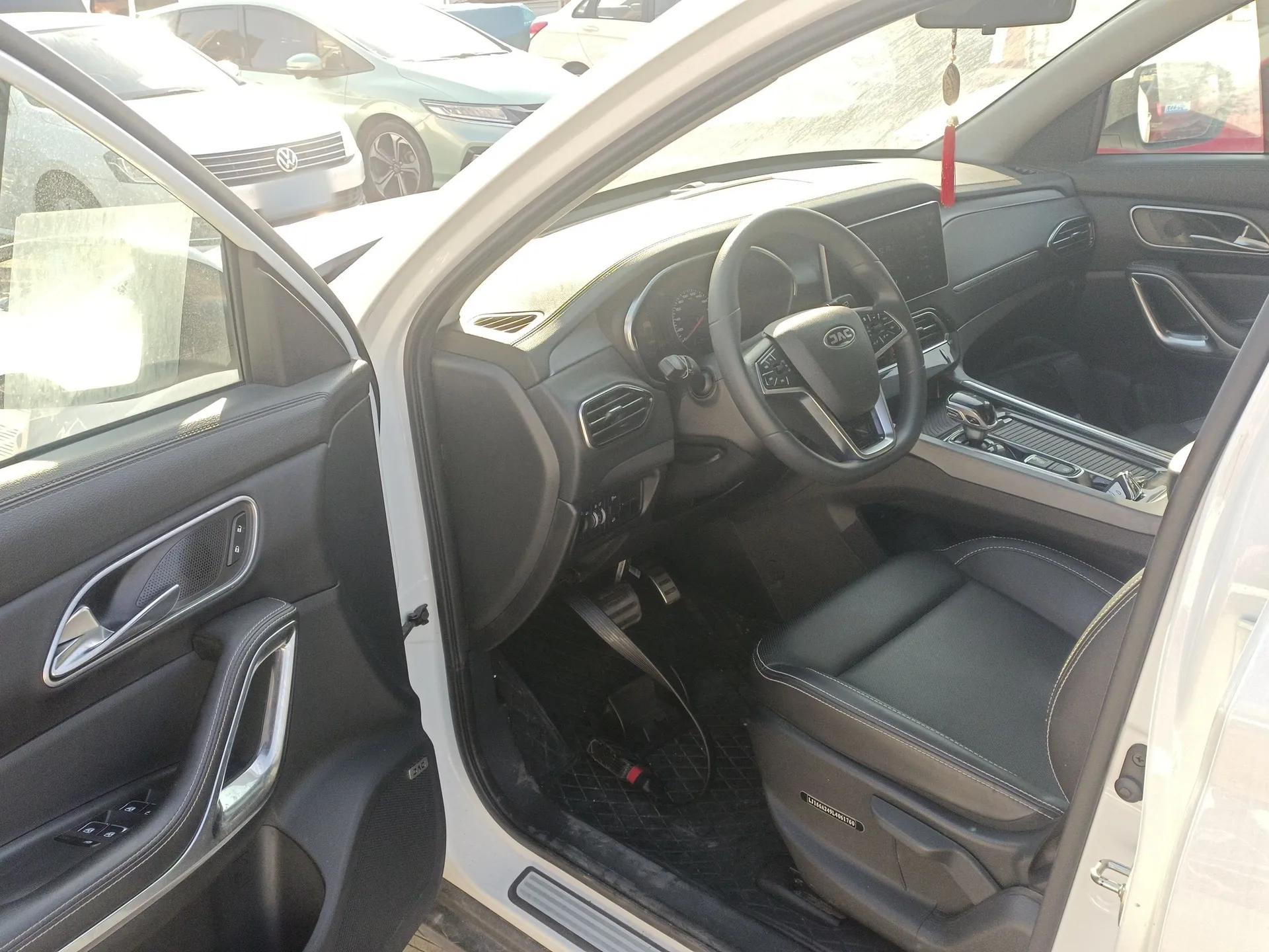 JAC Group X7 2020 1.5TGDI Automatic Free-Style Model — миниатюра 19