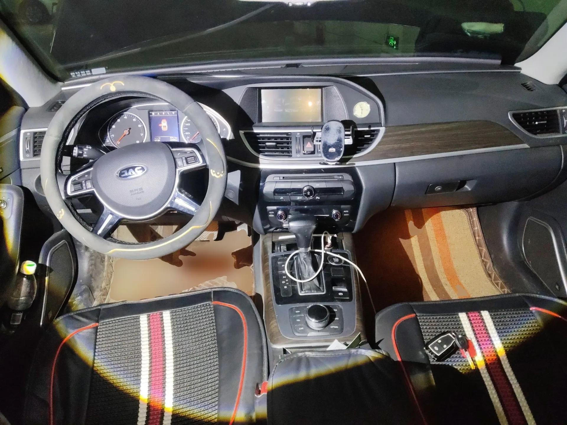JAC Group Refine A60 2017 1.5 TGDI Automatic Luxury Model — миниатюра 10