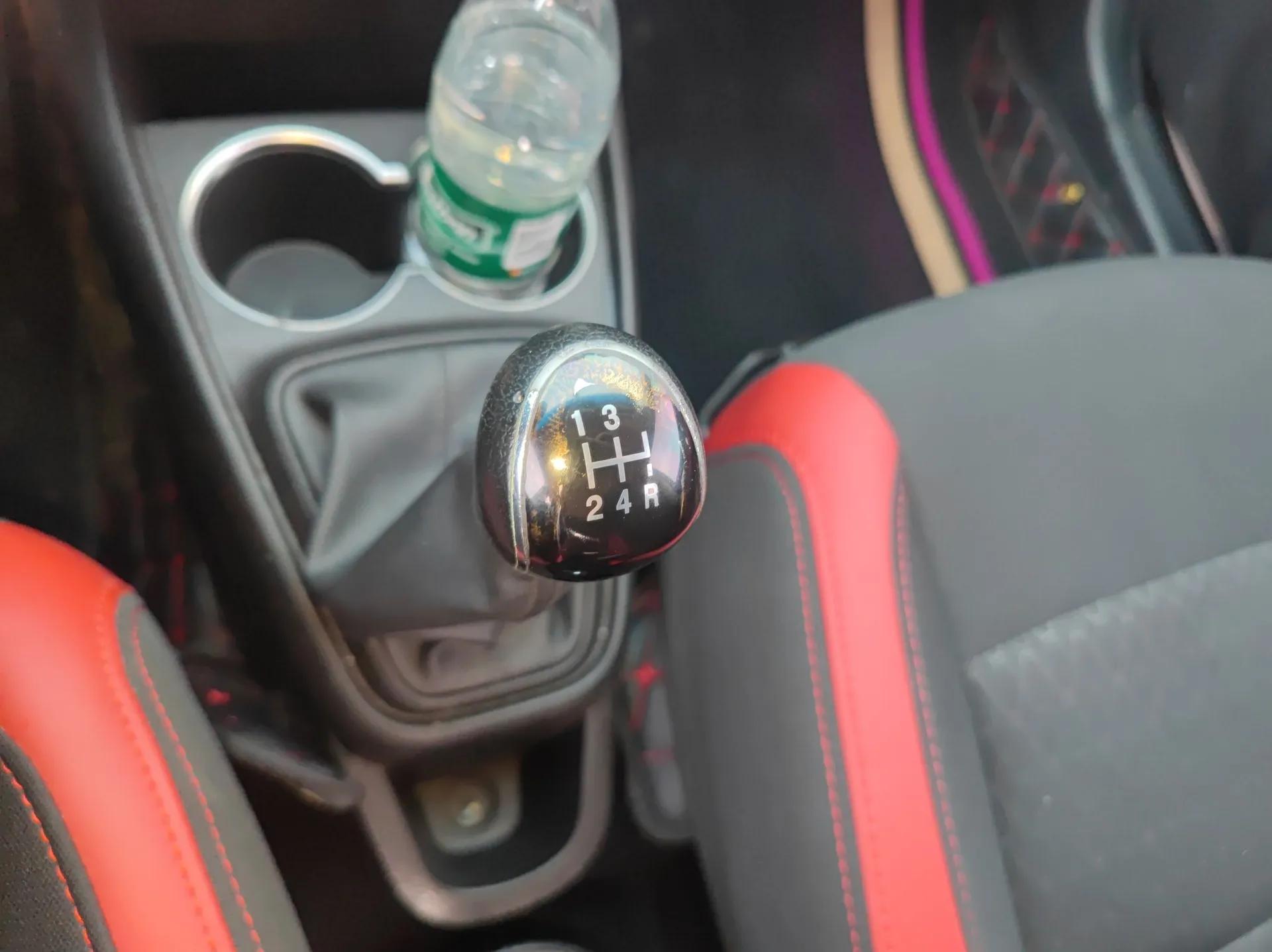JAC Group Refine S2mini 2017 1.3L Sport Edition — миниатюра 17