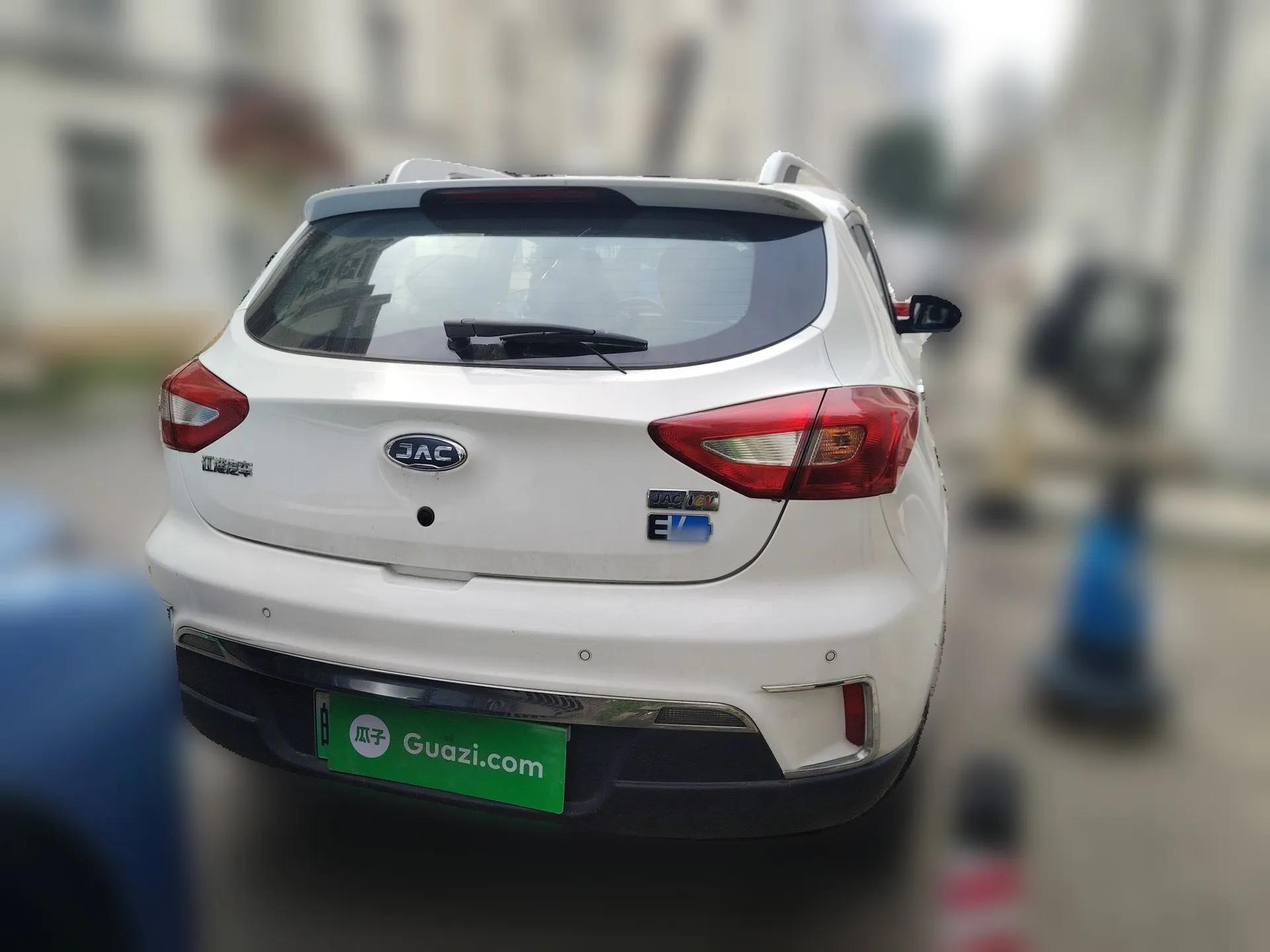 JAC Group iEV7S 2019 Luxury Smart Supreme Deluxe Edition — миниатюра 5