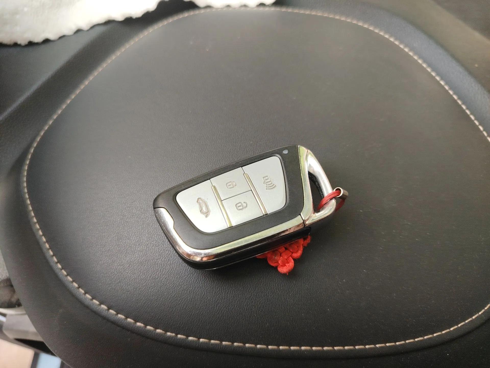 JAC Group iEVS4 2019 Luxury Smart Edition — миниатюра 9