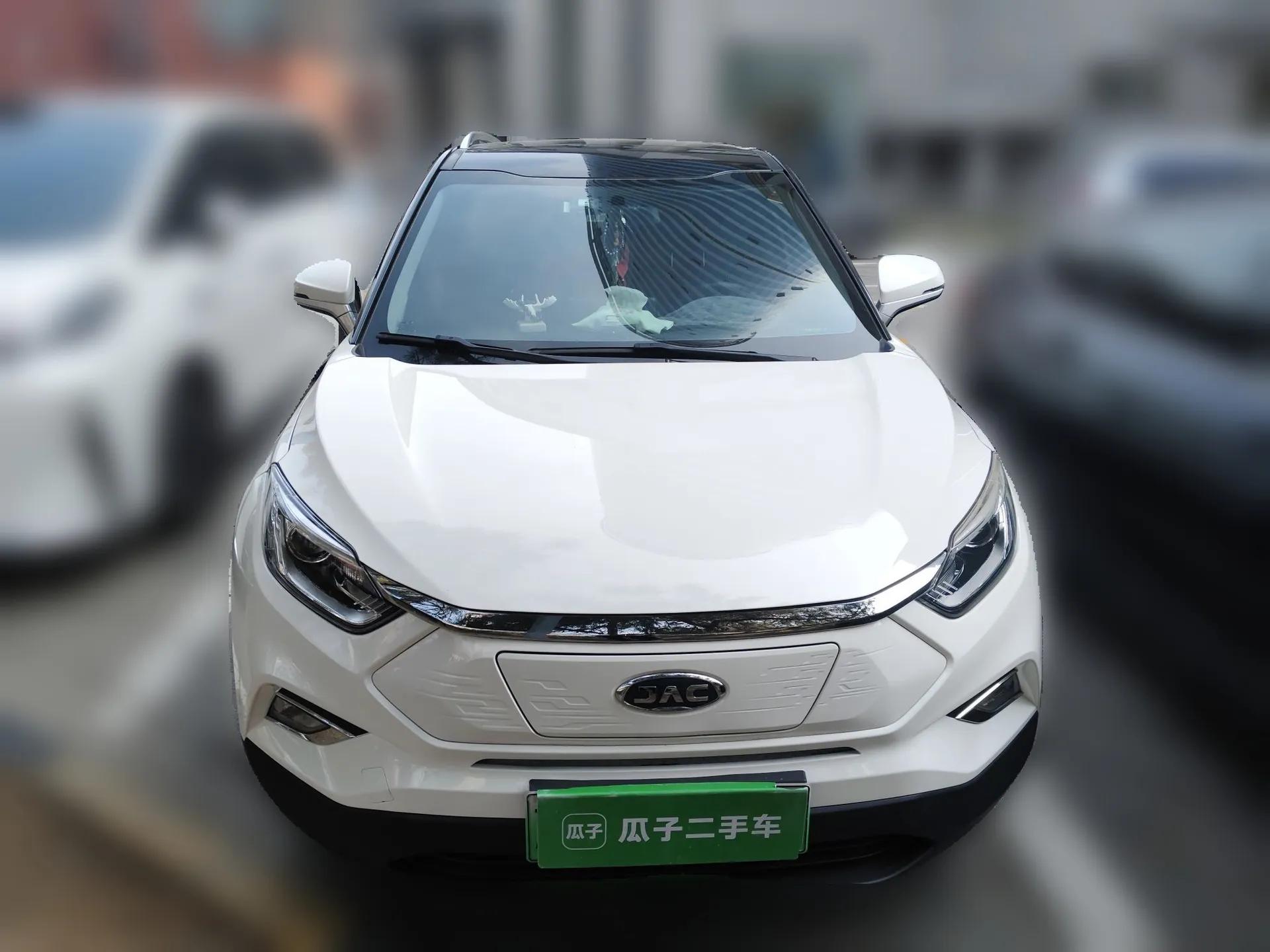 JAC Group iEVS4 2019 Luxury Smart Connectivity Model — миниатюра 2