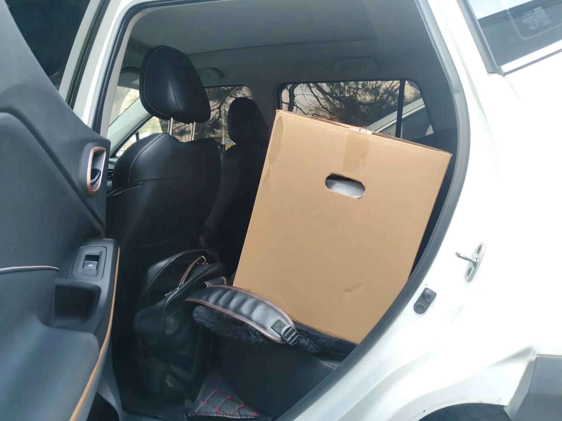 JAC Group iEVS4 2019 Luxury Smart Connectivity Model — миниатюра 18