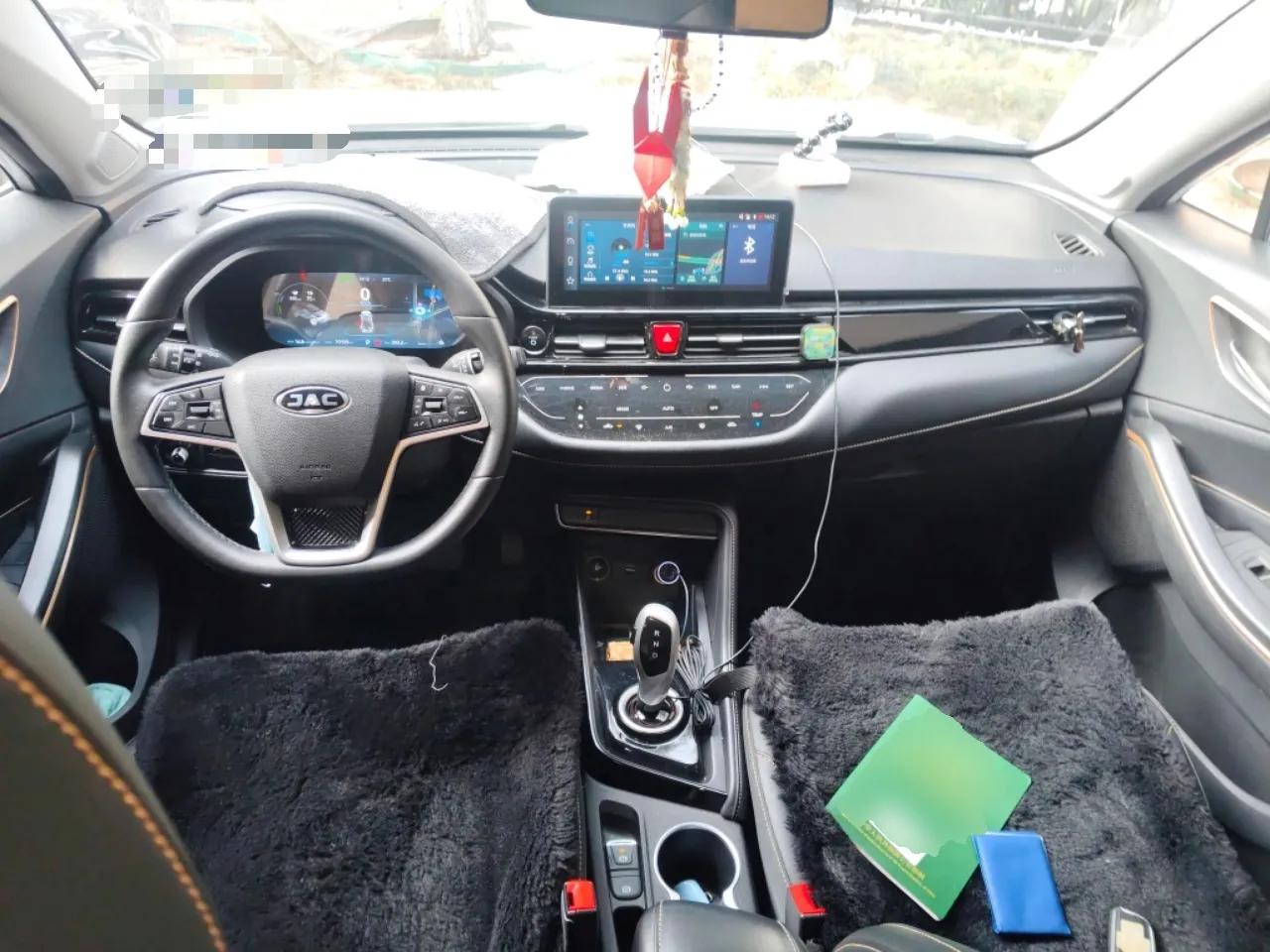 JAC Group iEVS4 2019 Luxury Smart Connectivity Model — миниатюра 10