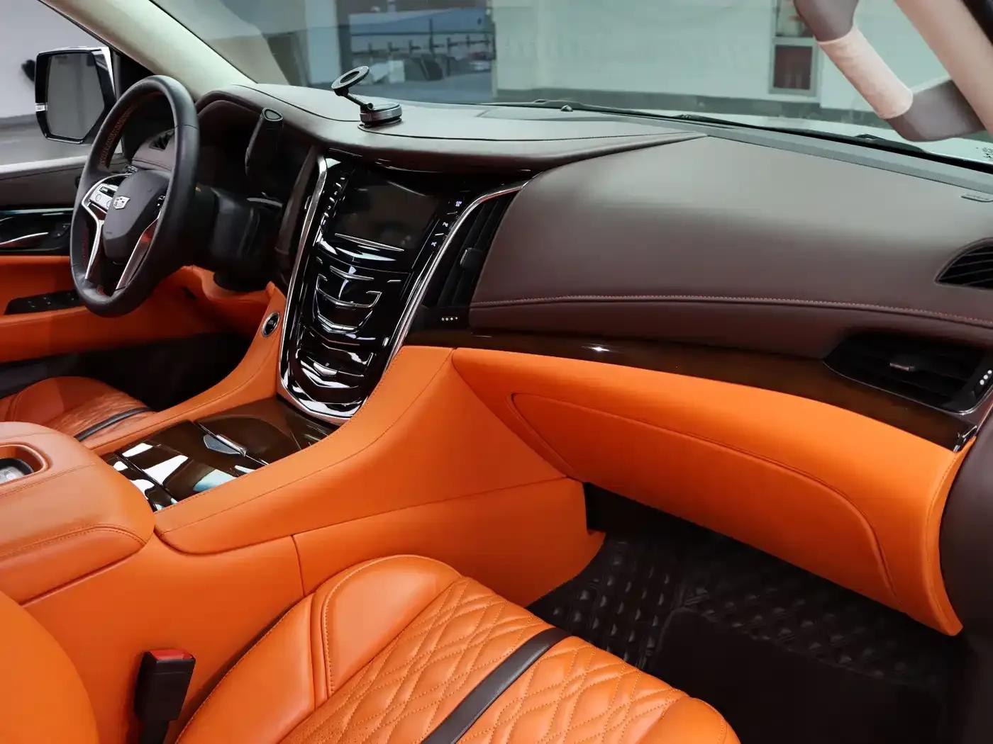 2017 Cadillac Escalade 6.2L ESV Platinum Edition Extended Wheelbase — миниатюра 17