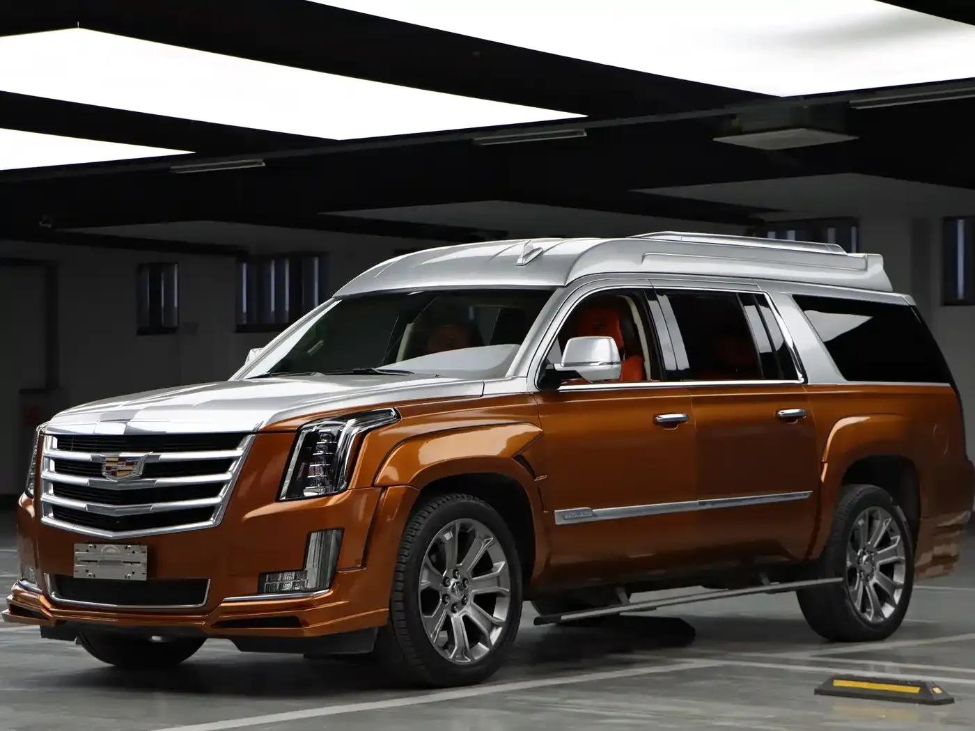 2017 Cadillac Escalade 6.2L ESV Platinum Edition Extended Wheelbase — миниатюра 3