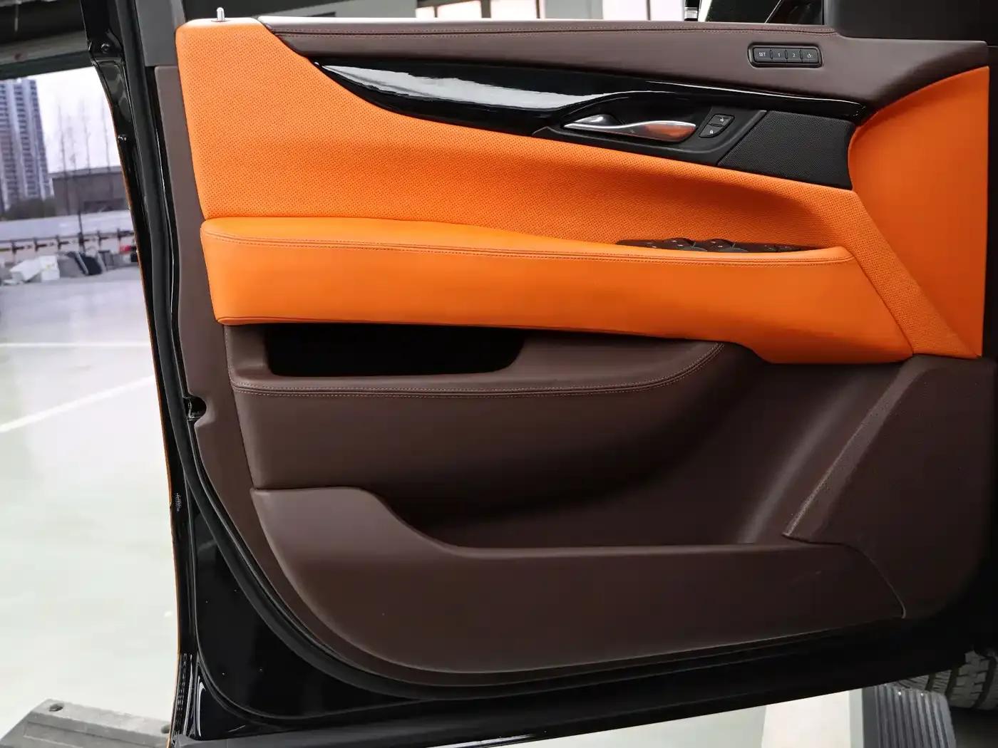 2017 Cadillac Escalade 6.2L ESV Platinum Edition Extended Wheelbase — миниатюра 21