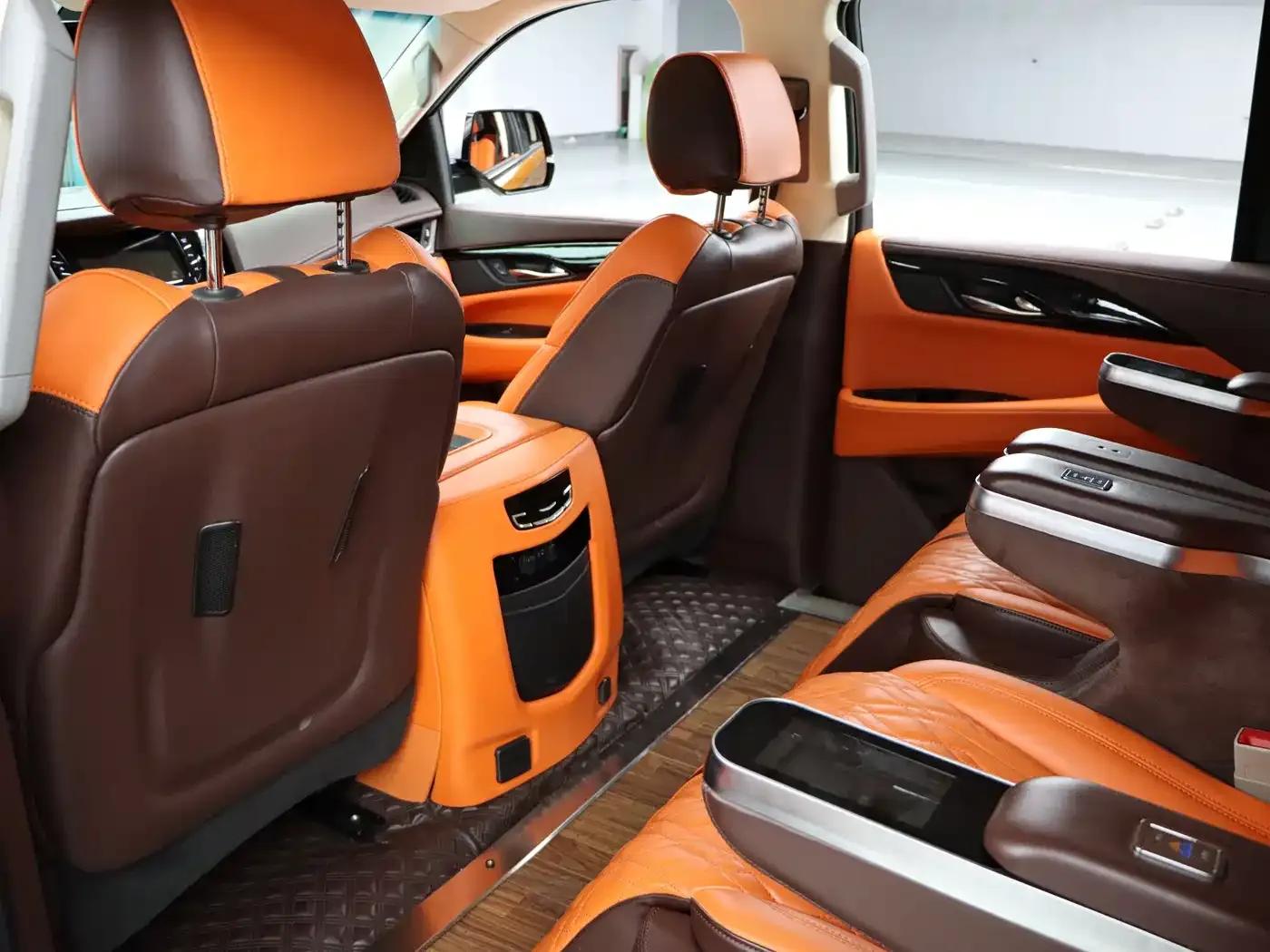 2017 Cadillac Escalade 6.2L ESV Platinum Edition Extended Wheelbase — миниатюра 22