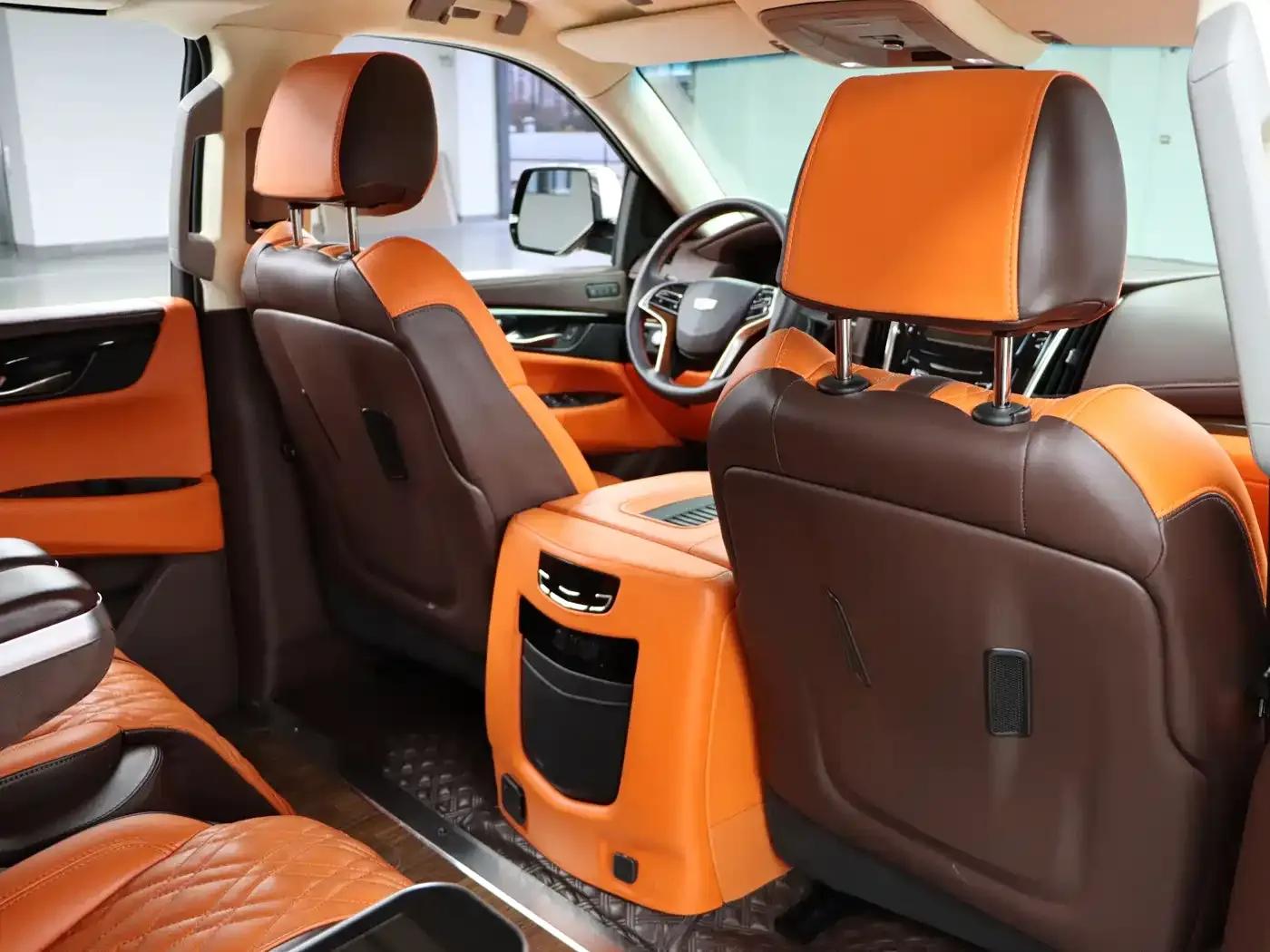 2017 Cadillac Escalade 6.2L ESV Platinum Edition Extended Wheelbase — миниатюра 28
