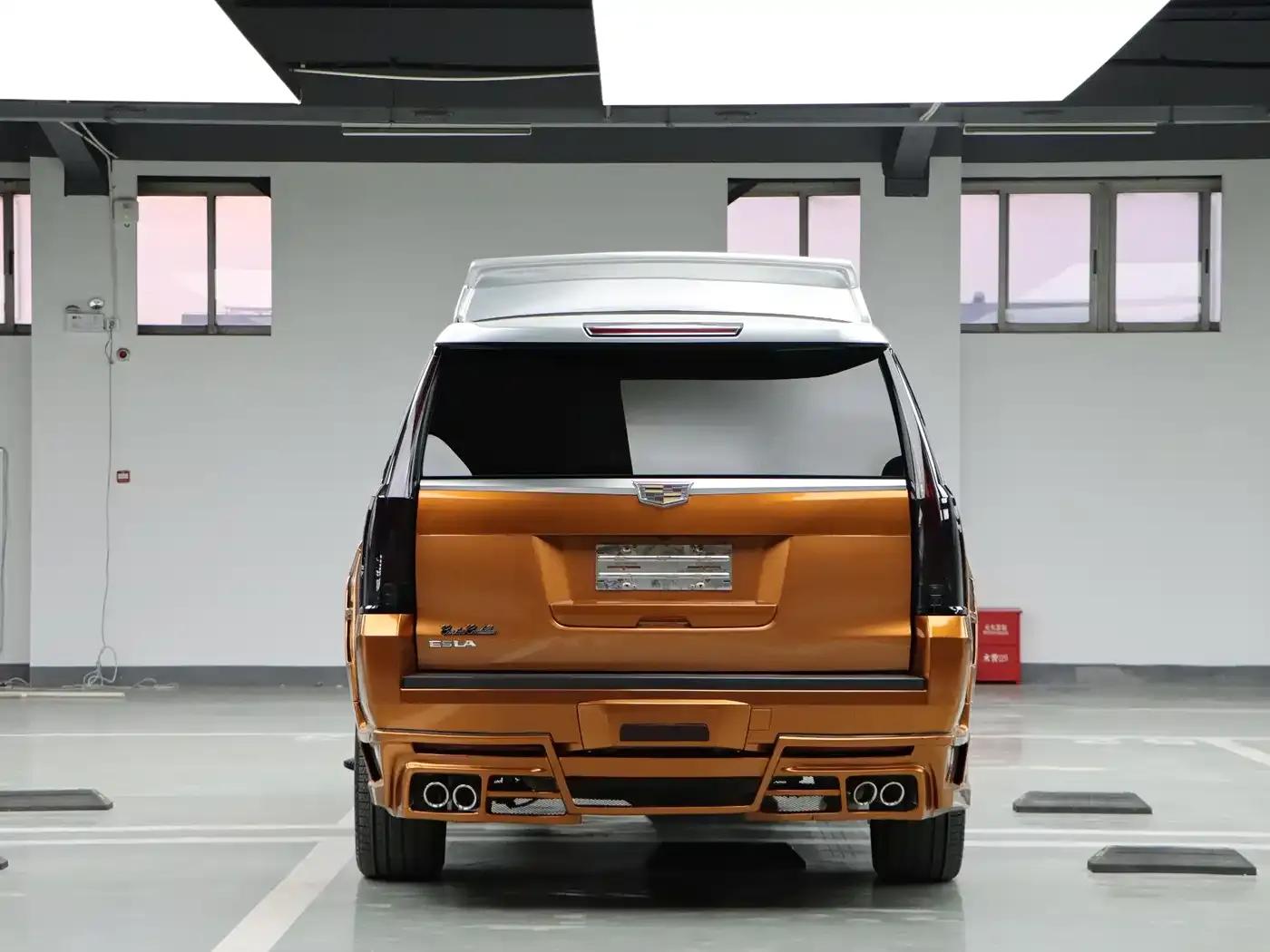 2017 Cadillac Escalade 6.2L ESV Platinum Edition Extended Wheelbase — миниатюра 5