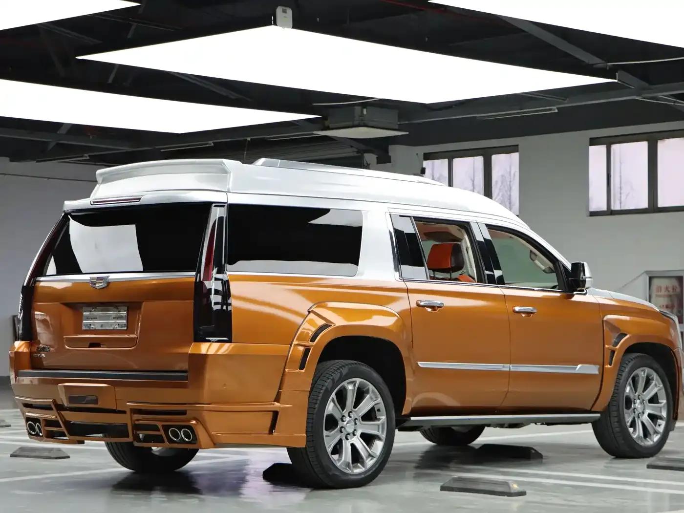 2017 Cadillac Escalade 6.2L ESV Platinum Edition Extended Wheelbase — миниатюра 6