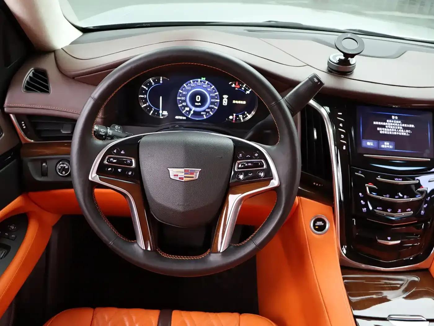 2017 Cadillac Escalade 6.2L ESV Platinum Edition Extended Wheelbase — миниатюра 9