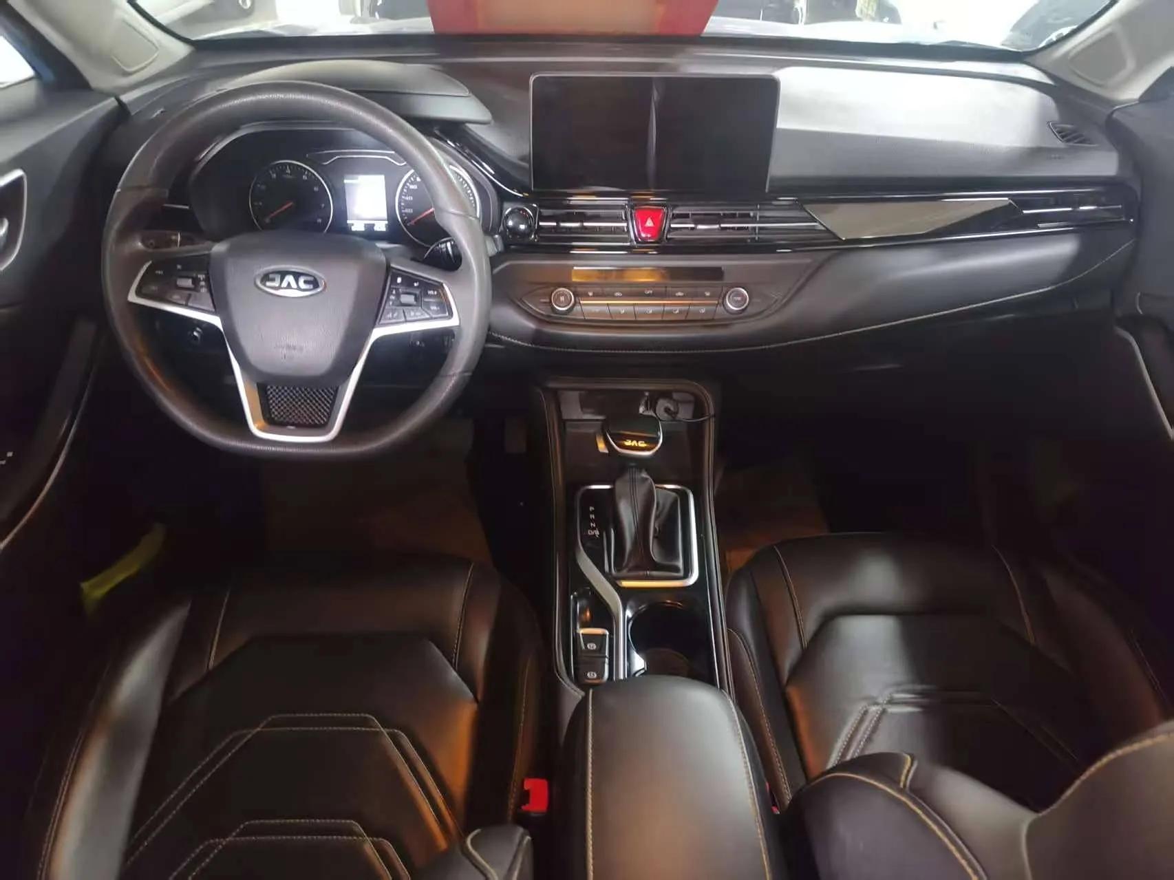 JAC Group X4 2020 1.5T CVT Elite Model — миниатюра 7