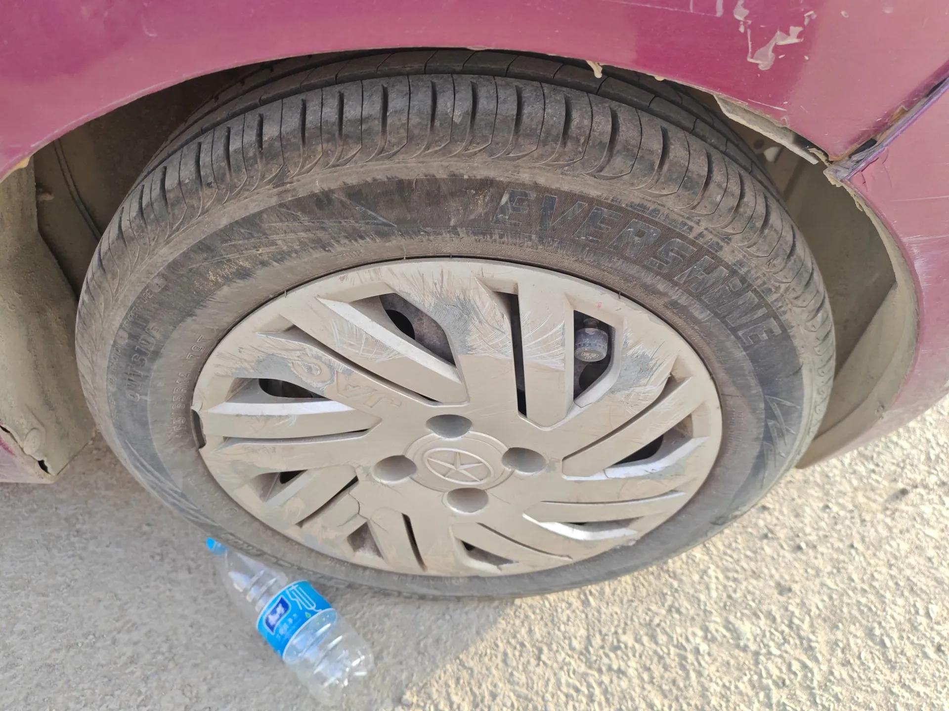 JAC Group Yueyue 2012 1.0L Comfort Version — миниатюра 8