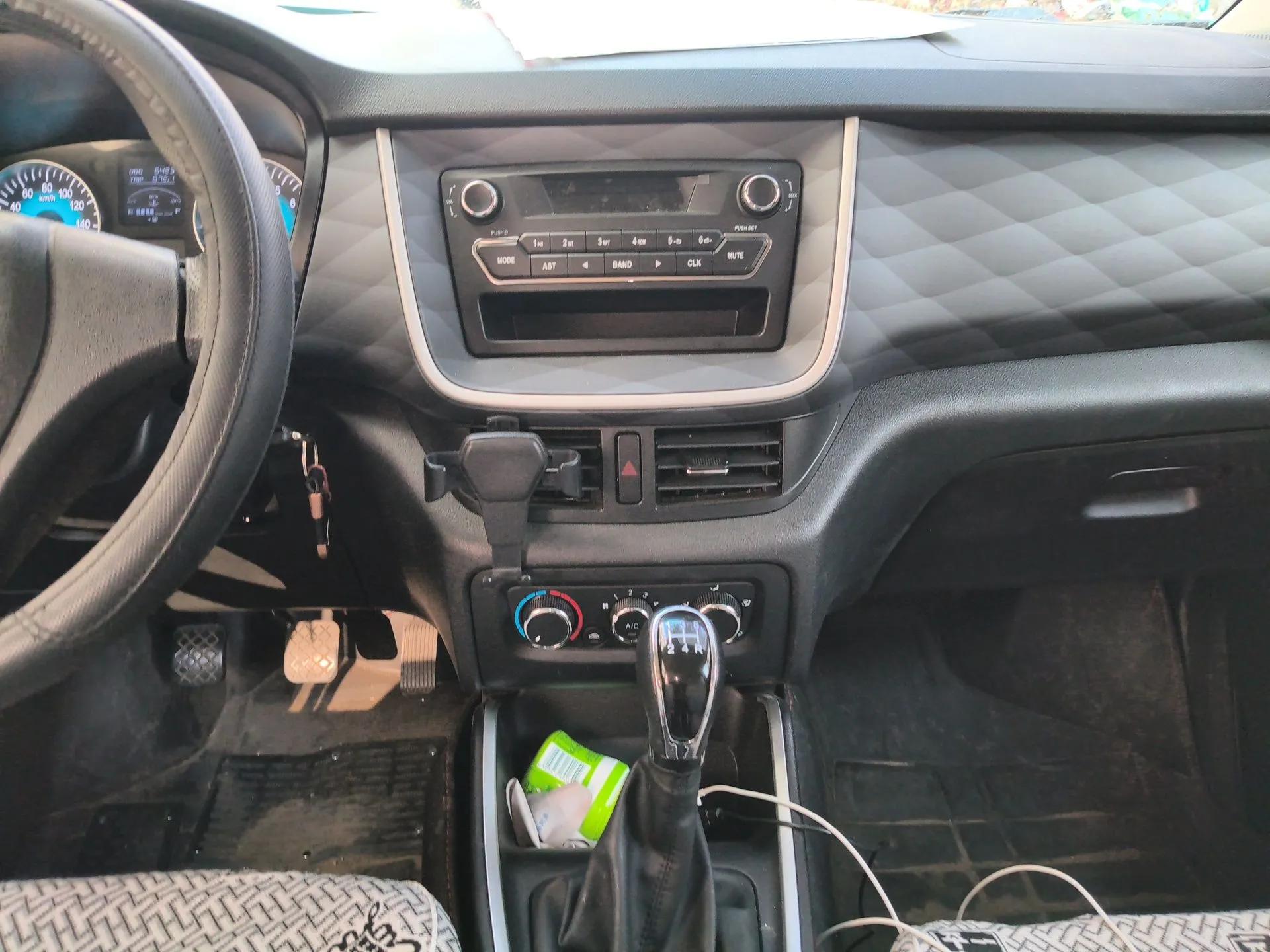 Jinbei Gold Hiace M Classic 2024 1.5L Engineering Lion Passenger Van 7 Seats — миниатюра 14