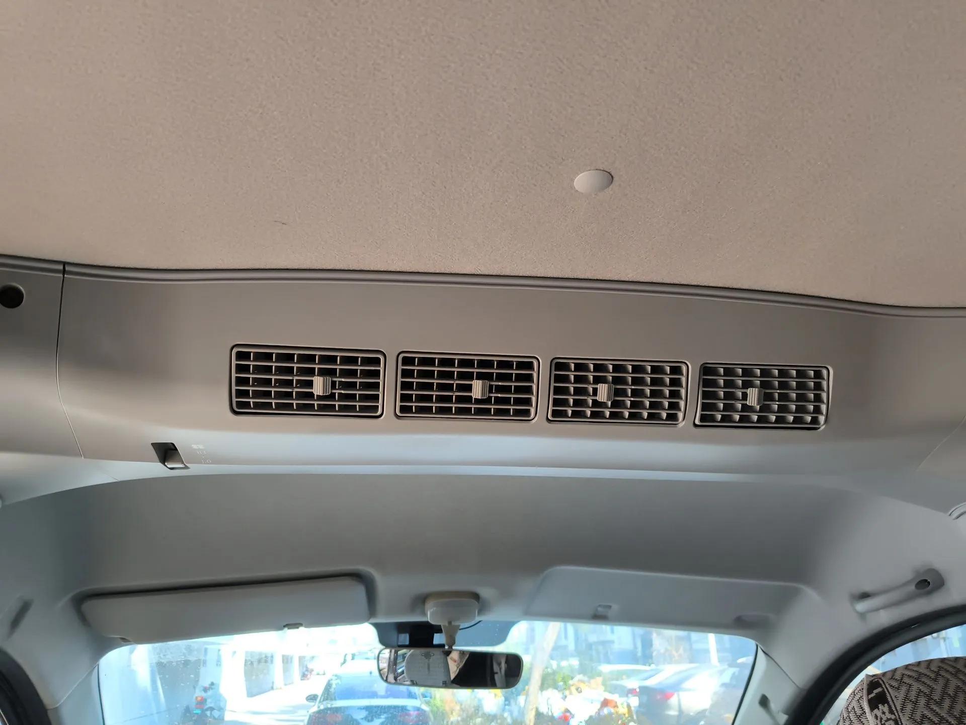 Jinbei Gold Hiace M Classic 2024 1.5L Engineering Lion Passenger Van 7 Seats — миниатюра 19