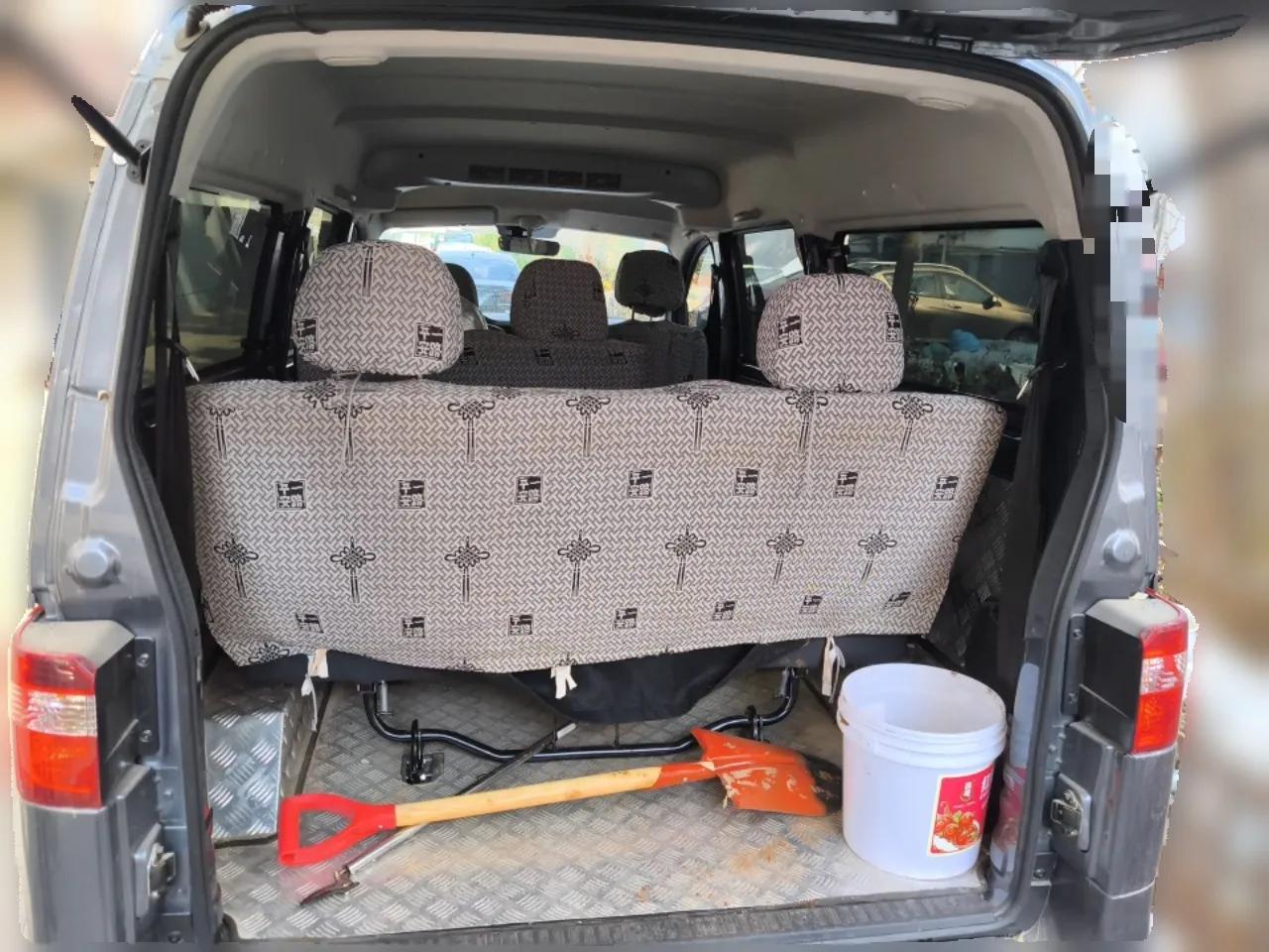 Jinbei Gold Hiace M Classic 2024 1.5L Engineering Lion Passenger Van 7 Seats — миниатюра 20